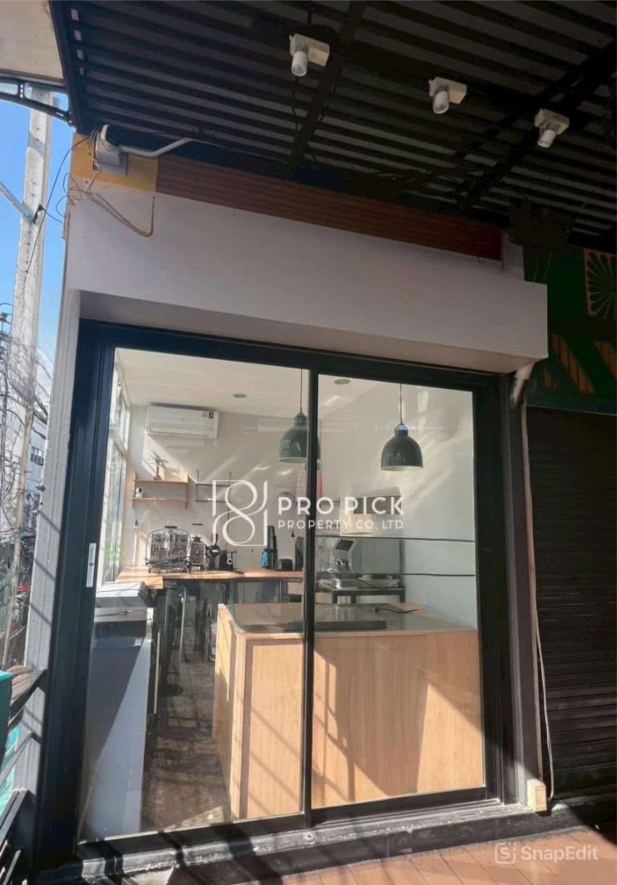 For Rent Retail Space BTS Phromphong Sukhumvit Watthana Bangkok PP-00001 For Coffee shop, Nail Salon