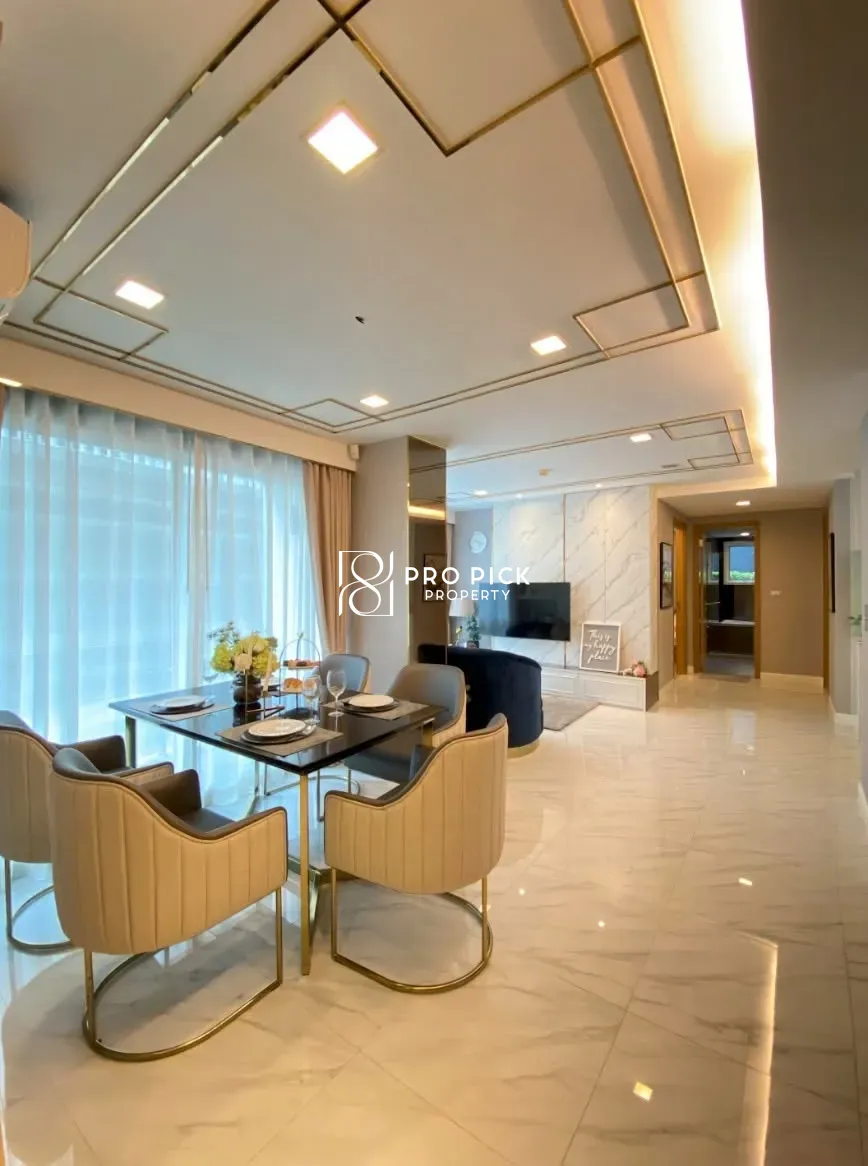 3 Bed Condominium in Watthana, 90,000 THB/mo