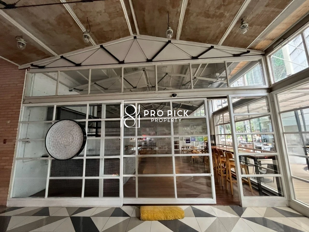For Rent Retail Space 181 sq.m. BTS Phra Khanong Sukhumvit Watthana Bangkok PP-00323 photo 4