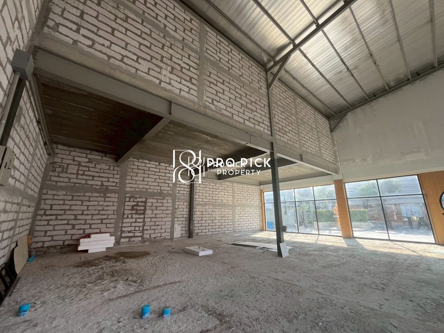 For Rent Retail Space BTS Ekkamai Sukhumvit Watthana PP-00011 more photos