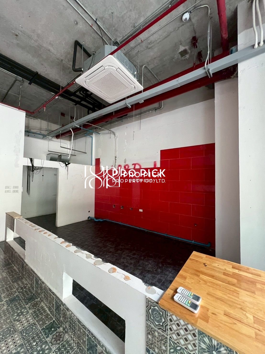 For Rent Retail Space BTS Phrom Phong Sukhumvit Watthana PP-00012 more photos