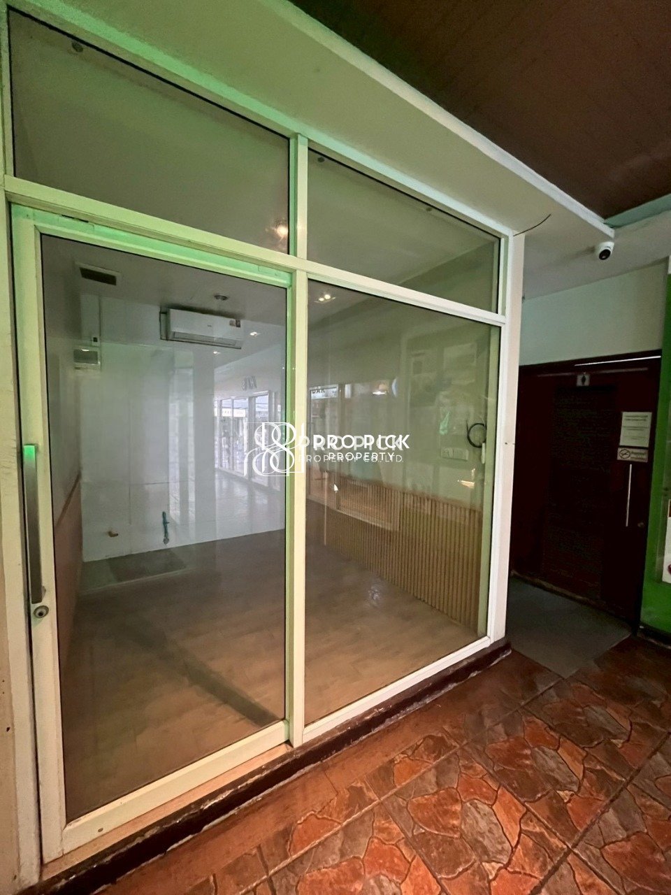 For Rent Retail Space BTS Phrom Phong Sukhumvit Watthana PP-00014