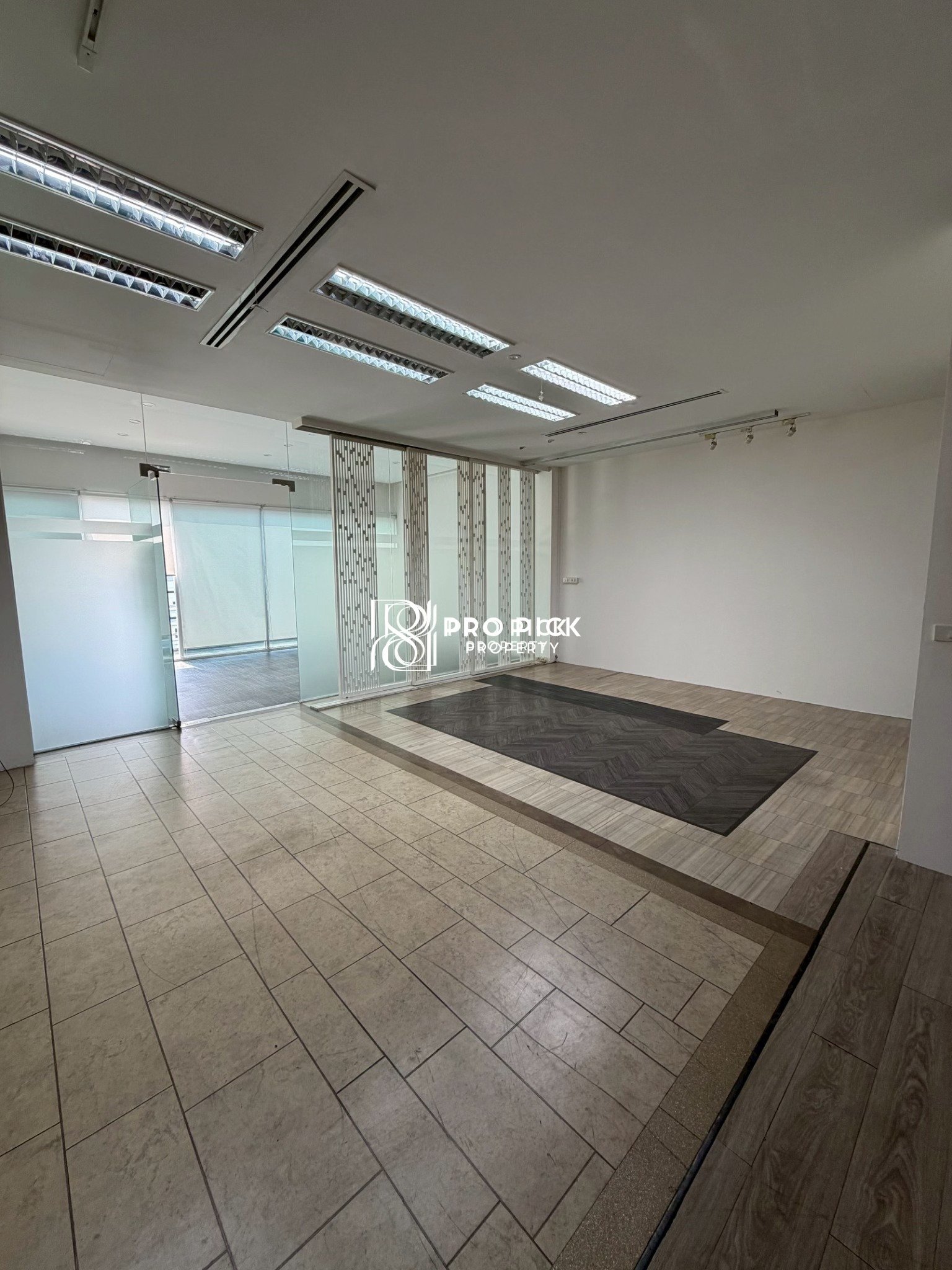 For Rent Office Space Retail Space BTS Ekkamai Sukhumvit Watthana PP-00029 photo 5