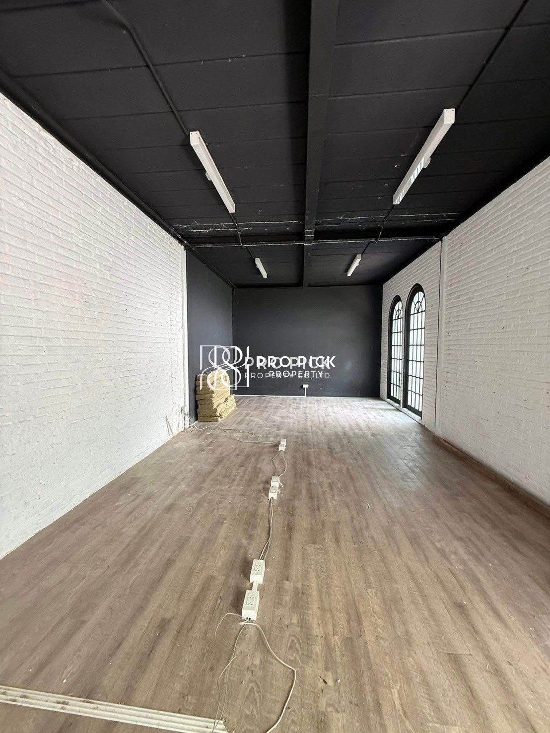 For Rent Retail Space BTS Ekkamai Sukhumvit Watthana PP-00046 photo 2