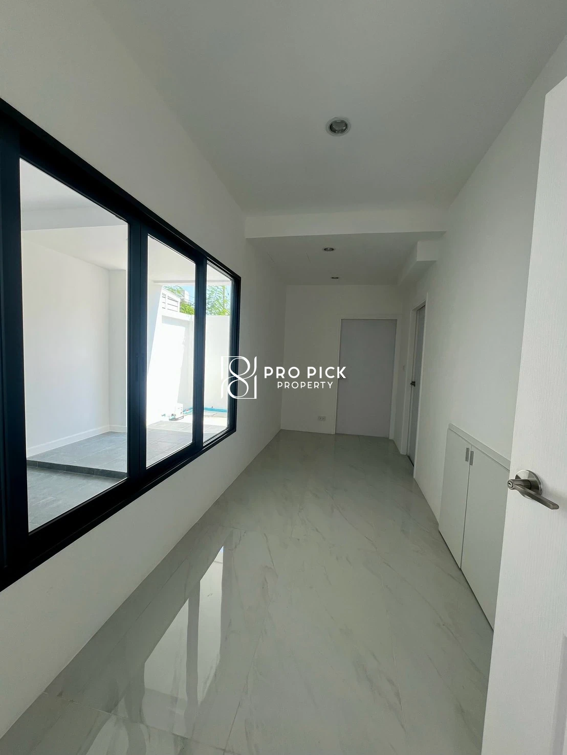 For Sale Townhome Kingson Sukhumvit 101/1 BTS Punnawithi Phra Khanong Bangkok PP-00130 more photos