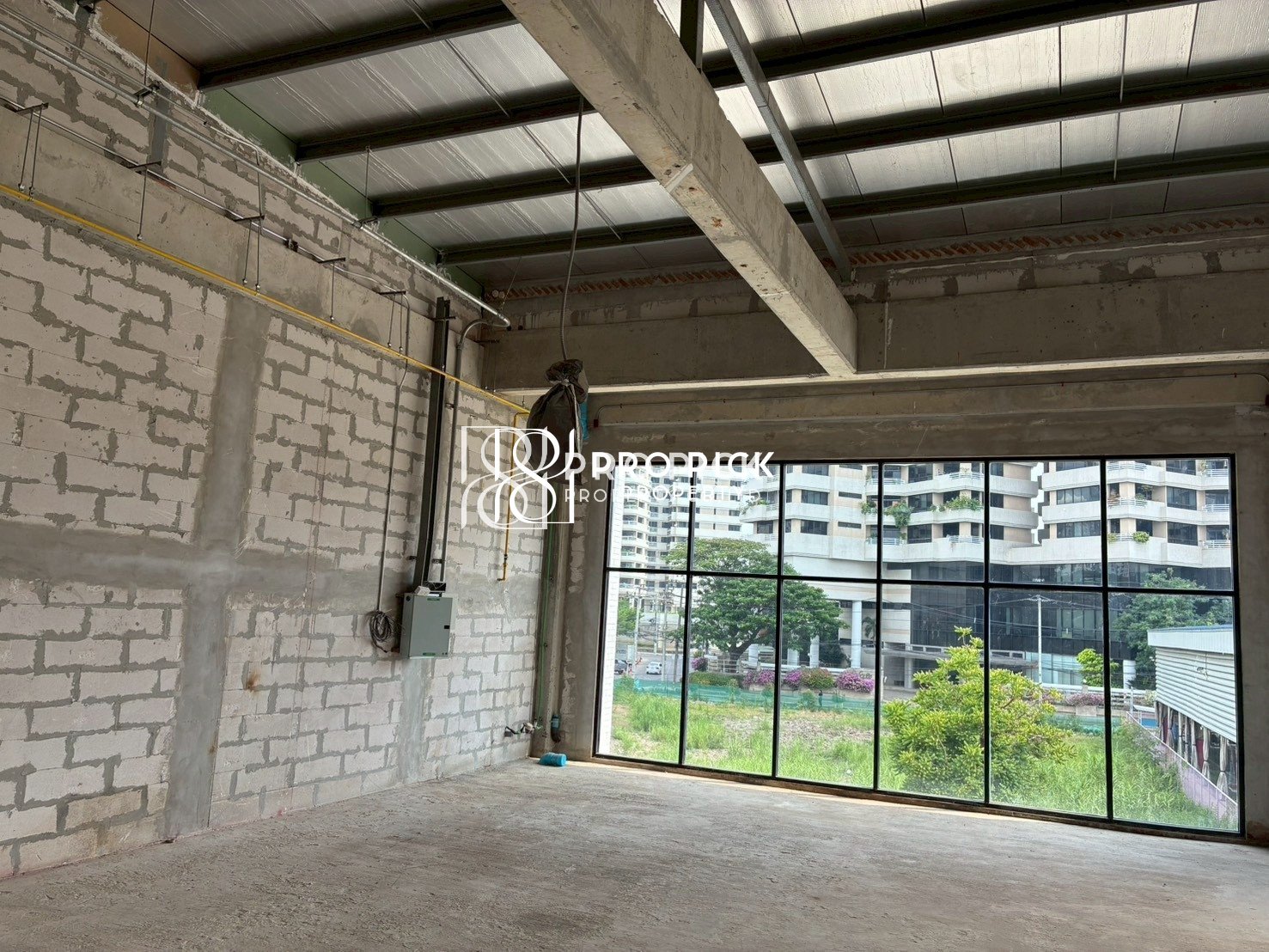 For Rent Retail Space BTS Phrom Phong Sukhumvit Khlong Toei PP-00052 photo 4