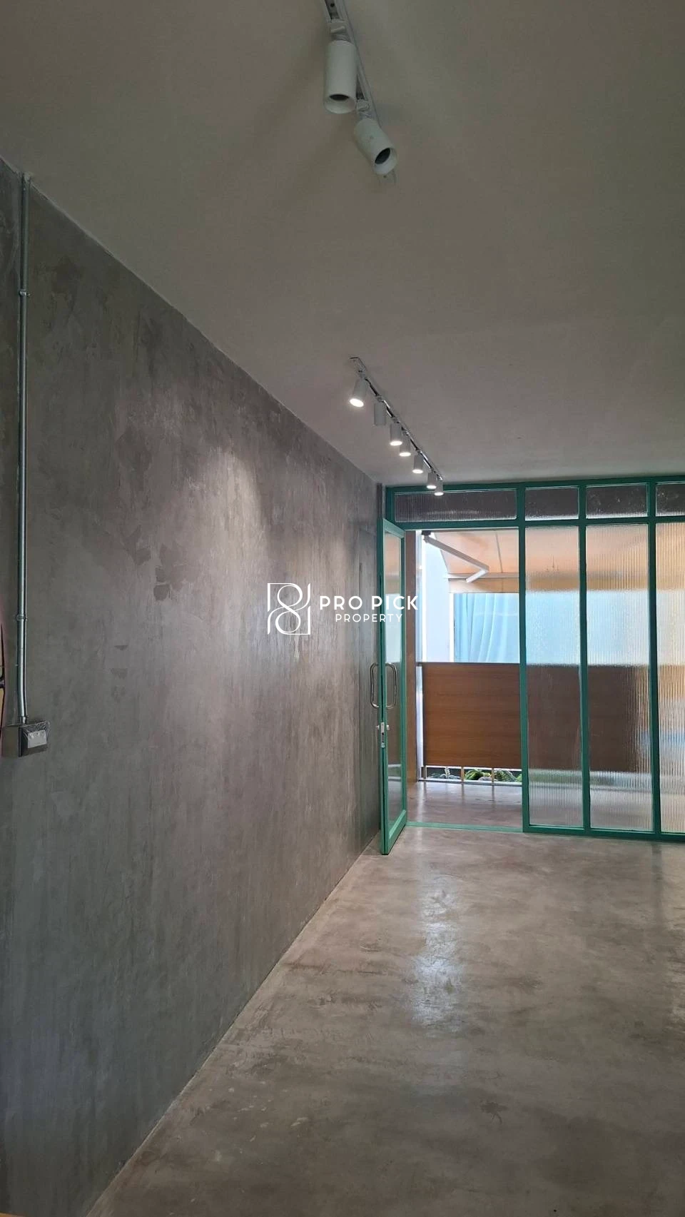 For Rent Retail 30 sq.m. BTS Ekamai Sukhumvit Watthana PP-00082 photo 3