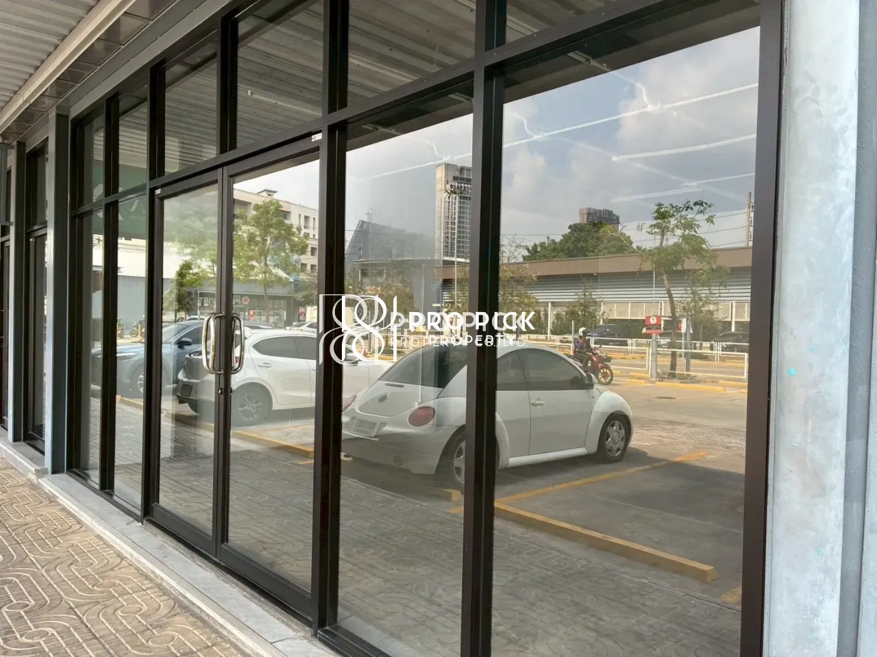 For Rent Retail BTS Ekamai Sukhumvit Watthana PP-00090 photo 2