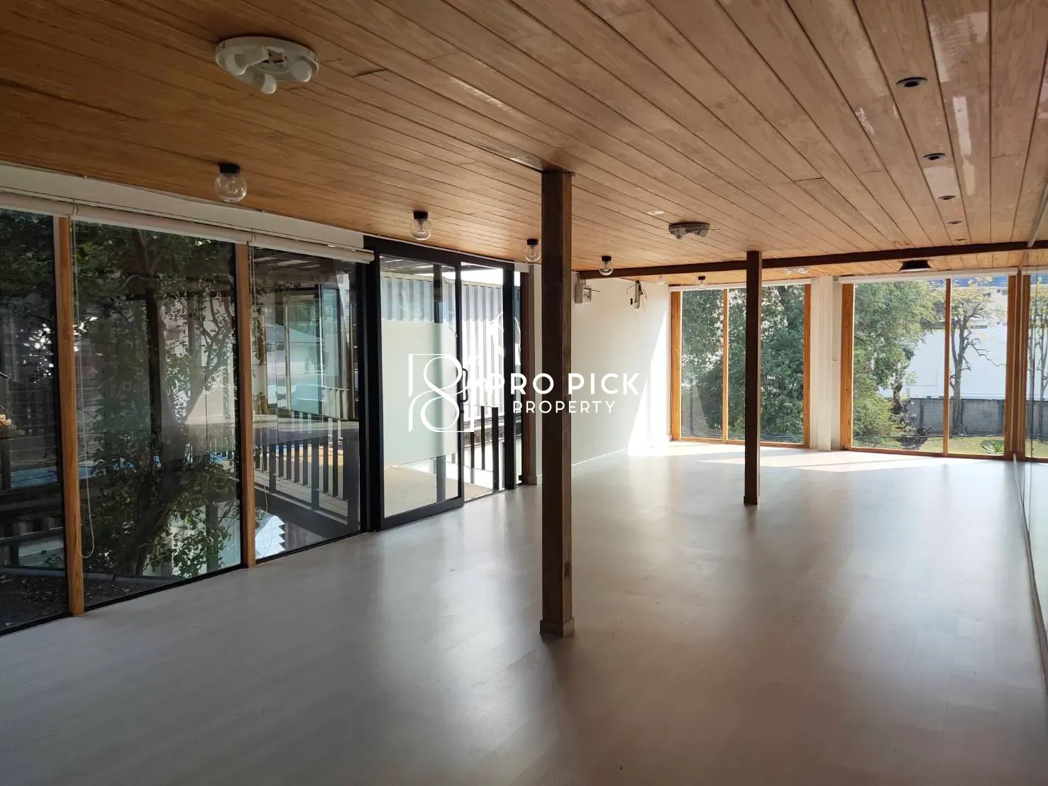 For Rent Retail Space BTS Ekamai Sukhumvit Watthana PP-00095 photo 3