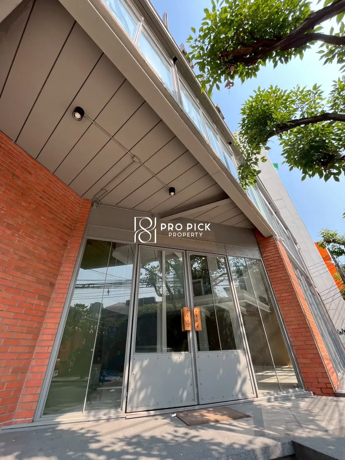 For Rent Retail Space 100 Sqm. BTS Ekkamai Sukhumvit Watthana PP-00097 - cover