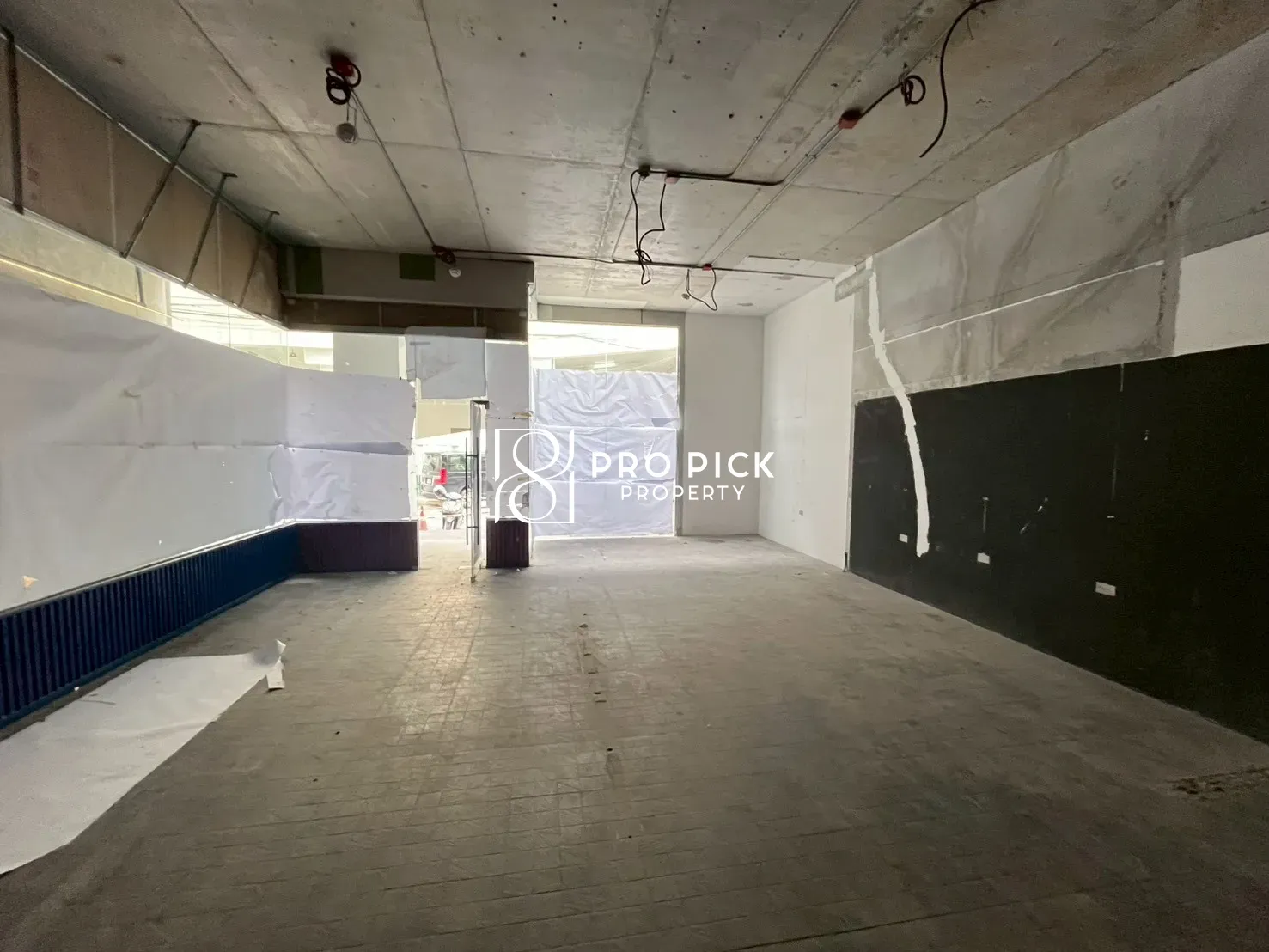 For Rent Retail Space 88.89 sq.m. BTS Asok MRT Sukhumvit Sukhumvit Watthana PP-00103 more photos