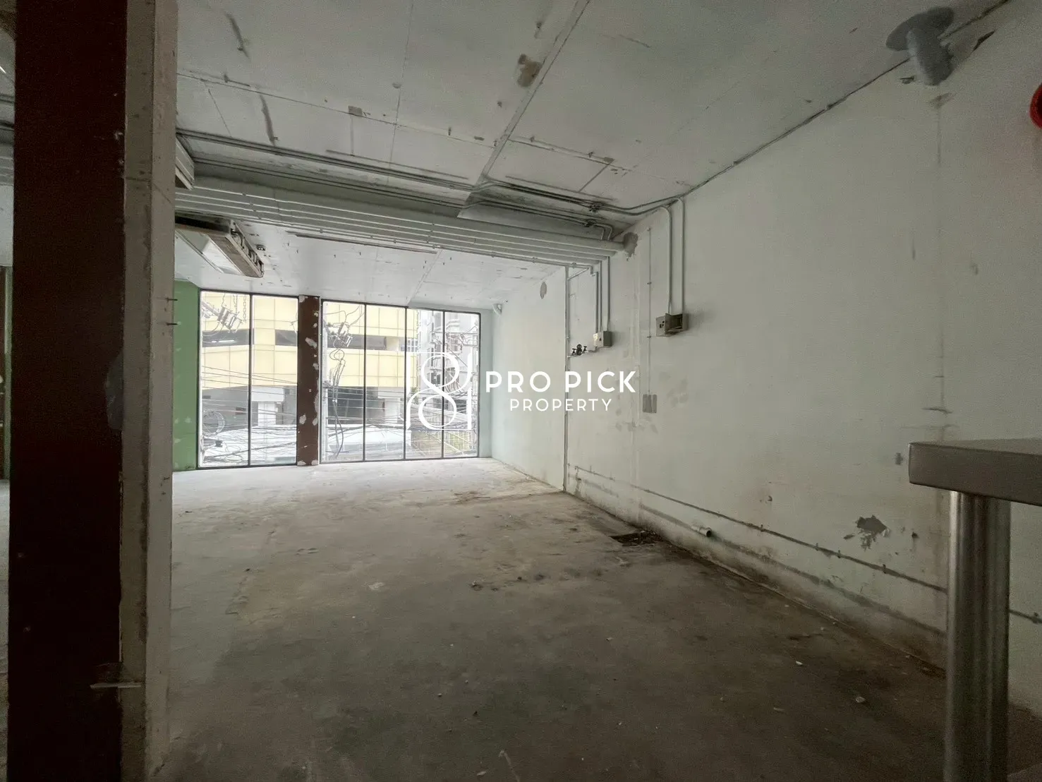 For Rent Retail Space BTS Asok MRT Sukhumvit Sukhumvit Watthana PP-00106 photo 3