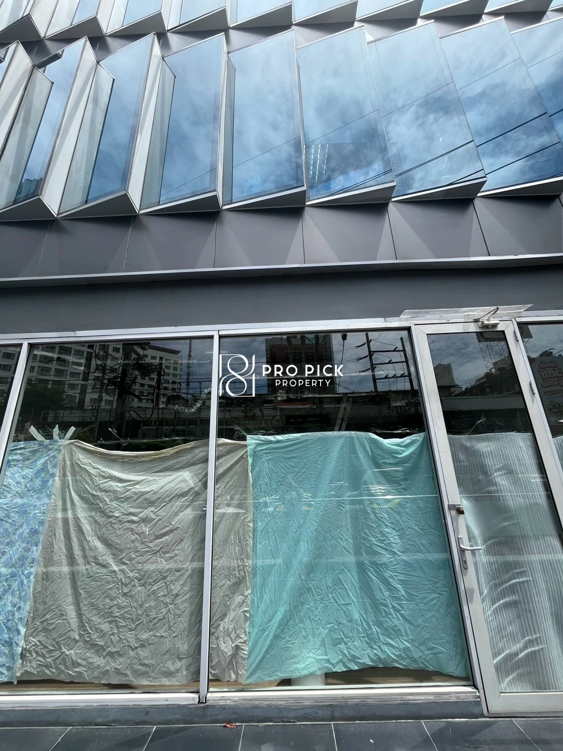 For Rent Retail Space 57 sq.m. BTS Phra Khanong Sukhumvit Khlong Toei Bangkok PP-00115 photo 2