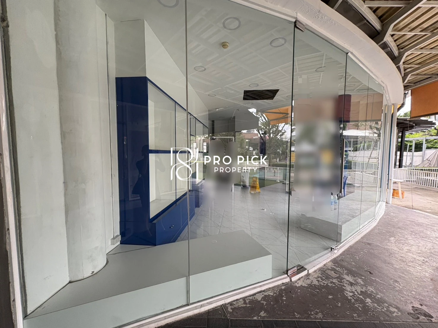 For Rent Retail Space 28 sq.m. BTS Phrom Phong Sukhumvit Khlong Toei Bangkok PP-00127 photo 1