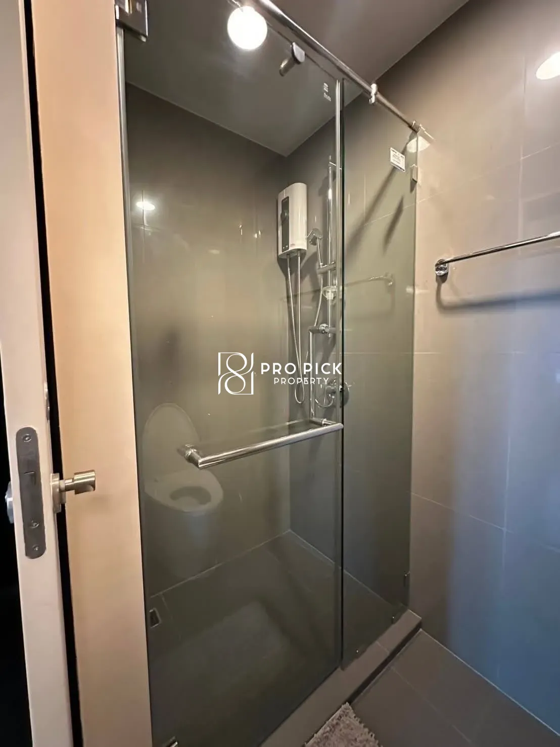 For Rent/Sale Condo The Crest Sukhumvit 34 1 Bed 1 Bath BTS Thong Lo Sukhumvit Khlong Toei PP-00129 more photos