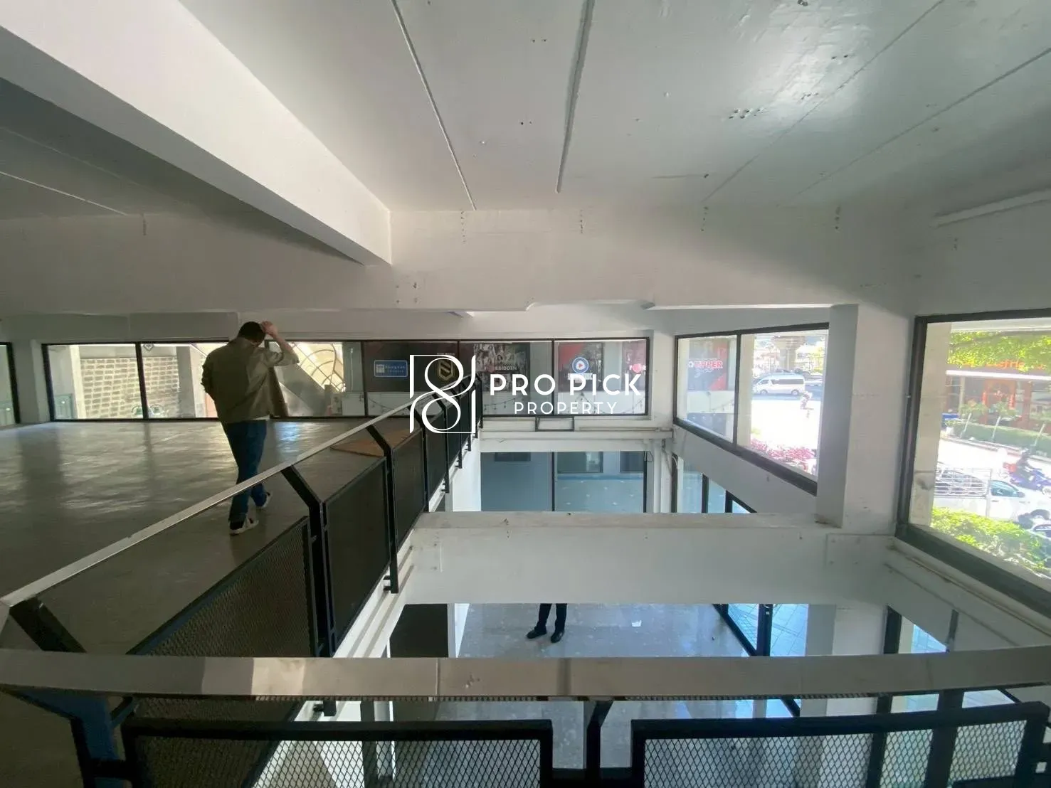 For Rent Shophouse MRT Phra Ram 9 Phetchaburi Huai Khwang PP-00131 more photos