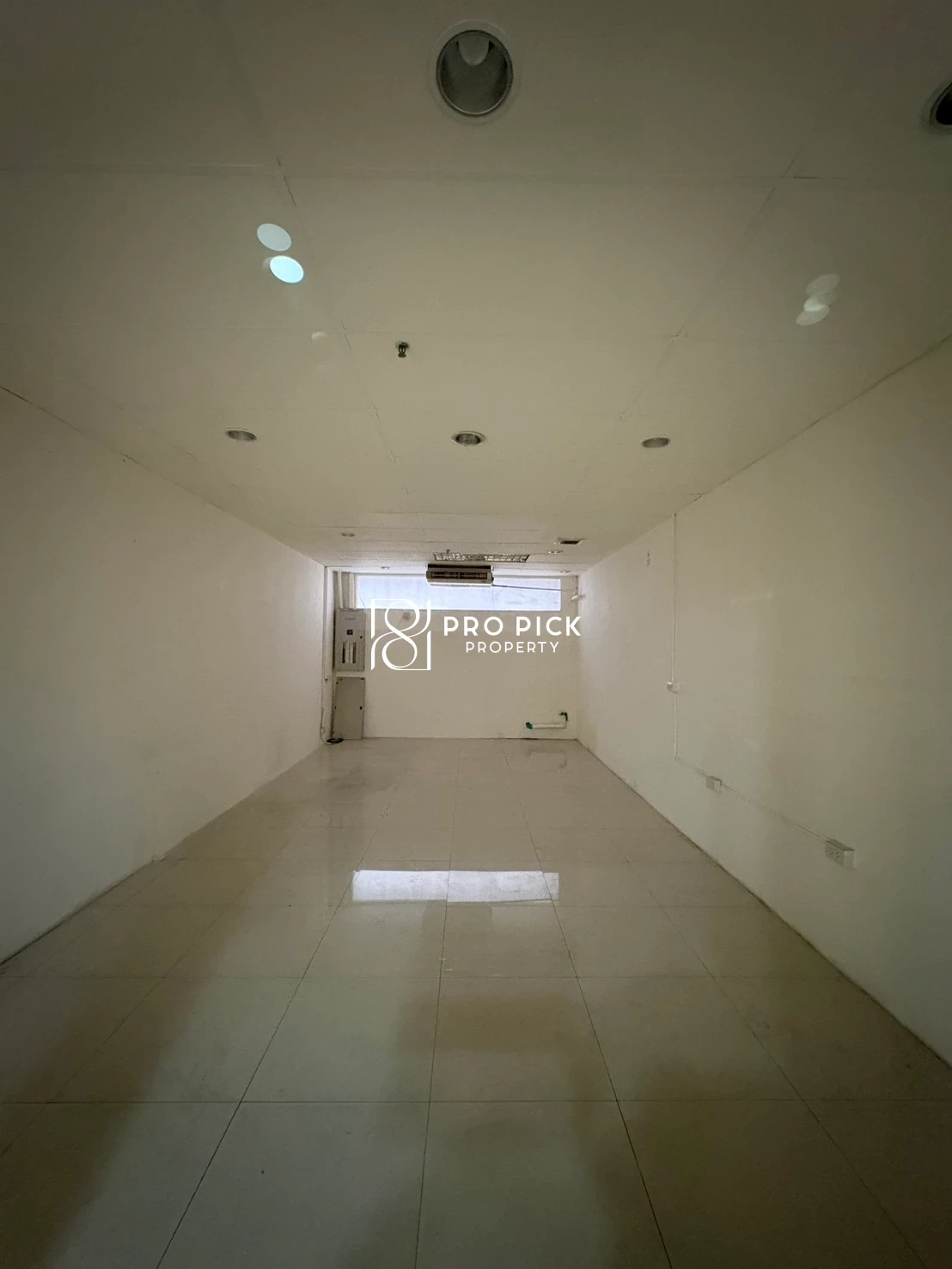 For Rent Retail Space 30 sq.m. BTS Phrom Phong Sukhumvit Watthana Bangkok PP-00164 photo 1