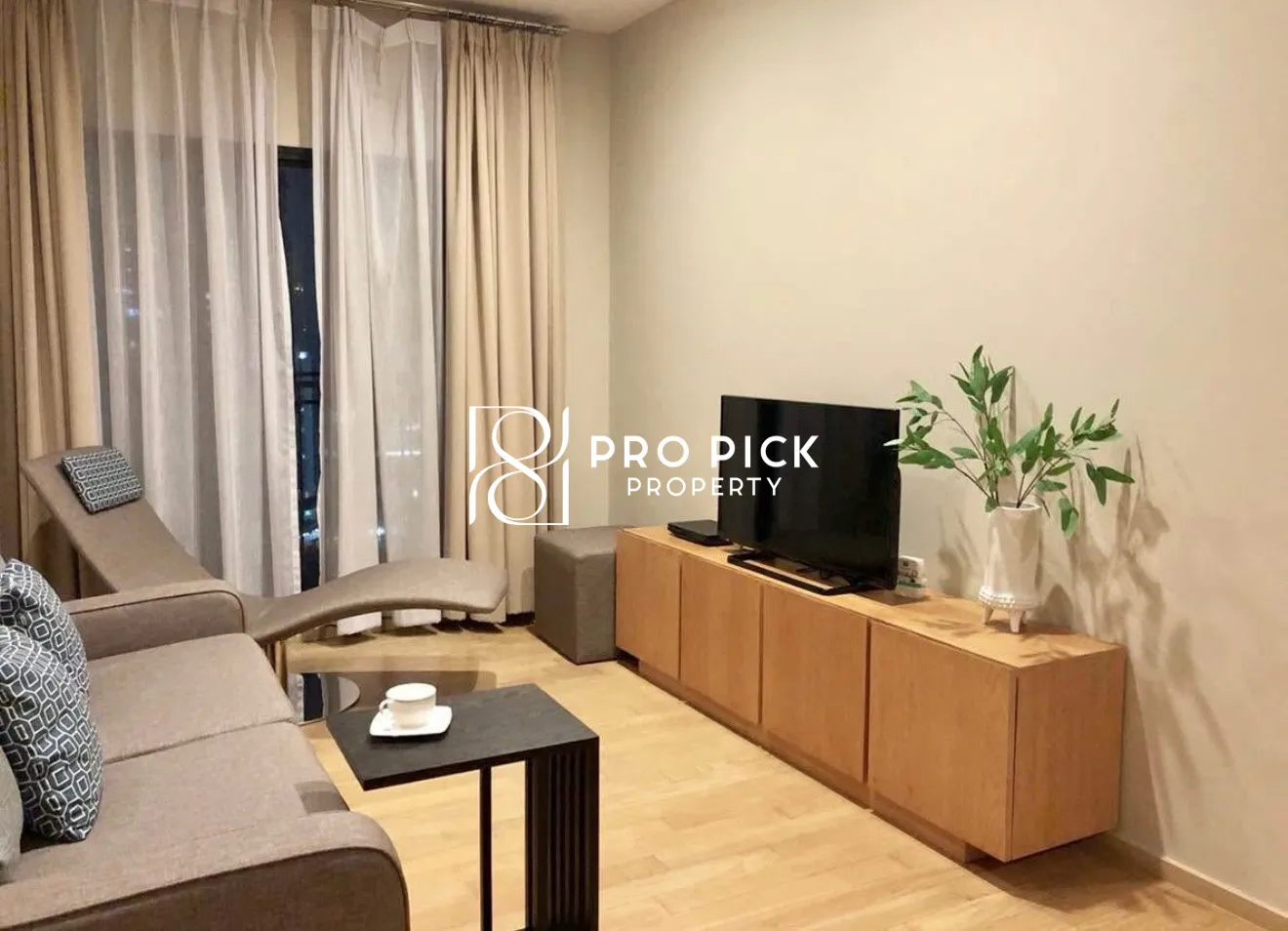 1 Bed Condominium in Watthana, 28,000 THB/mo