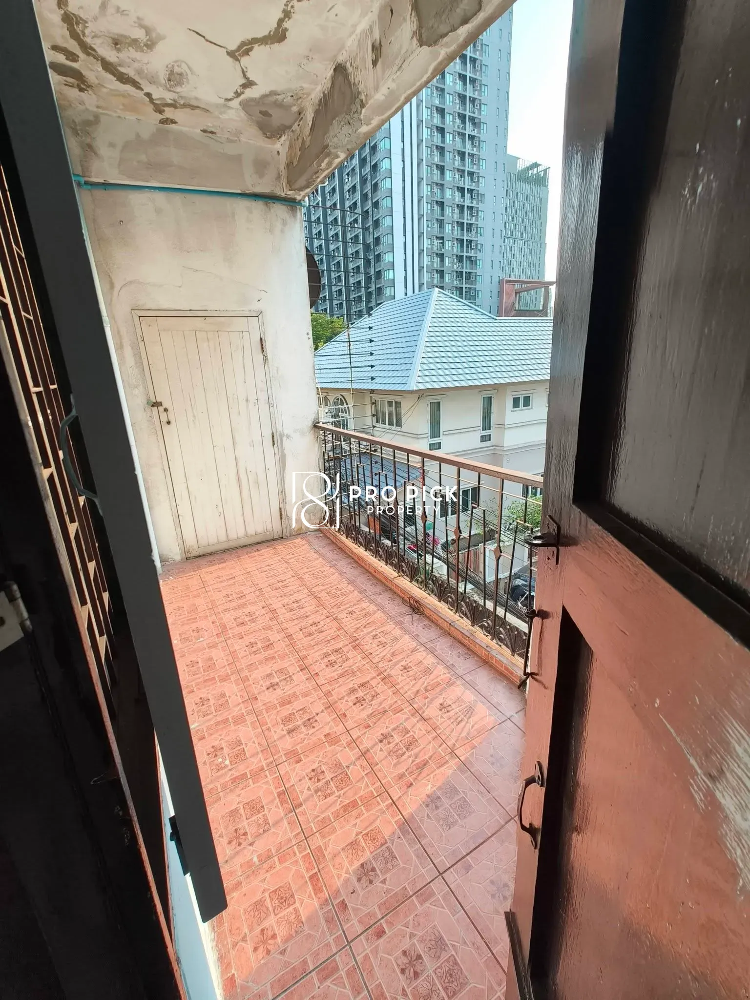 For Rent Shophouse BTS Ekkamai Sukhumvit Watthana PP-00173 more photos