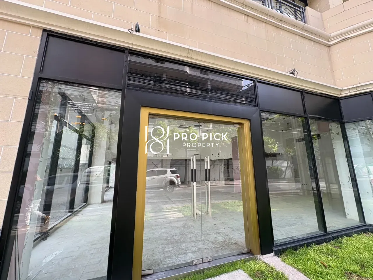 For Rent Retail Space 183 sq.m. BTS Phrom Phong Sukhumvit Watthana PP-00174 more photos