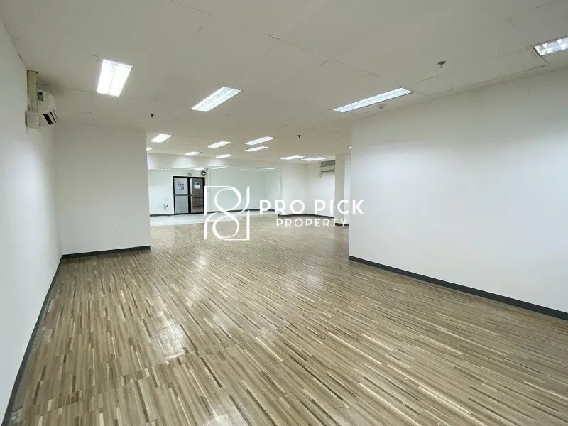 For Rent Retail Office BTS Asok Ratchadapisek Khlong Toei Bangkok PP-00143 photo 4