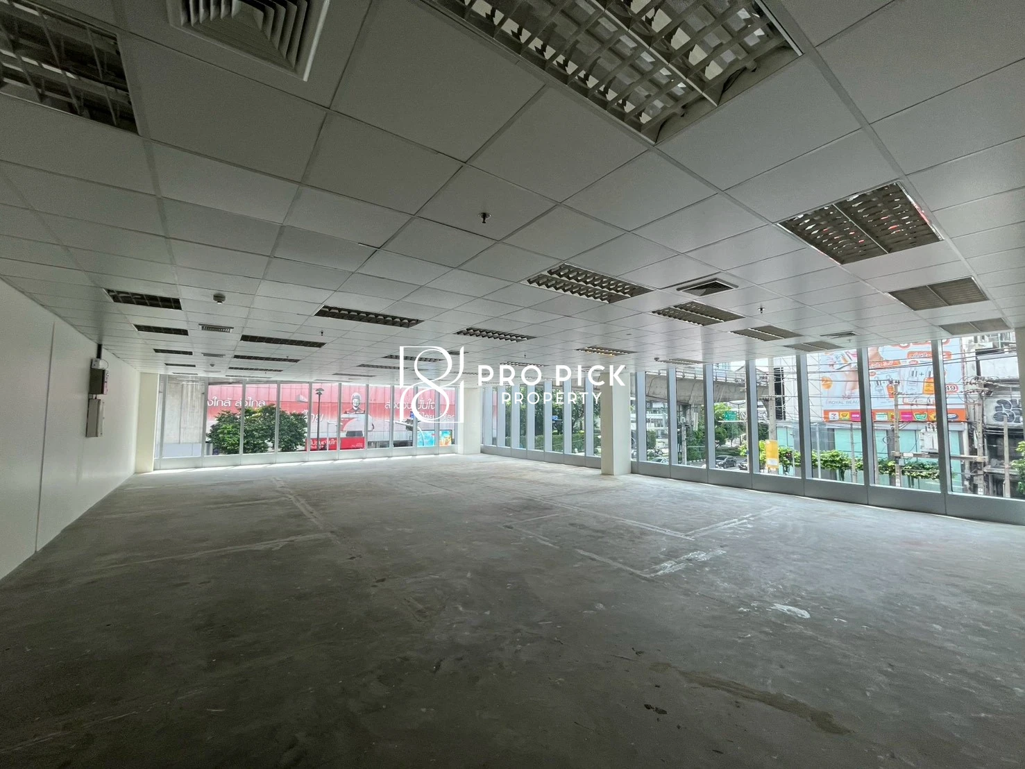 For Rent Office Space 180 sq.m. BTS Phra Khanong Sukhumvit Rama 4 Khlong Toei Bangkok PP-00182 more photos