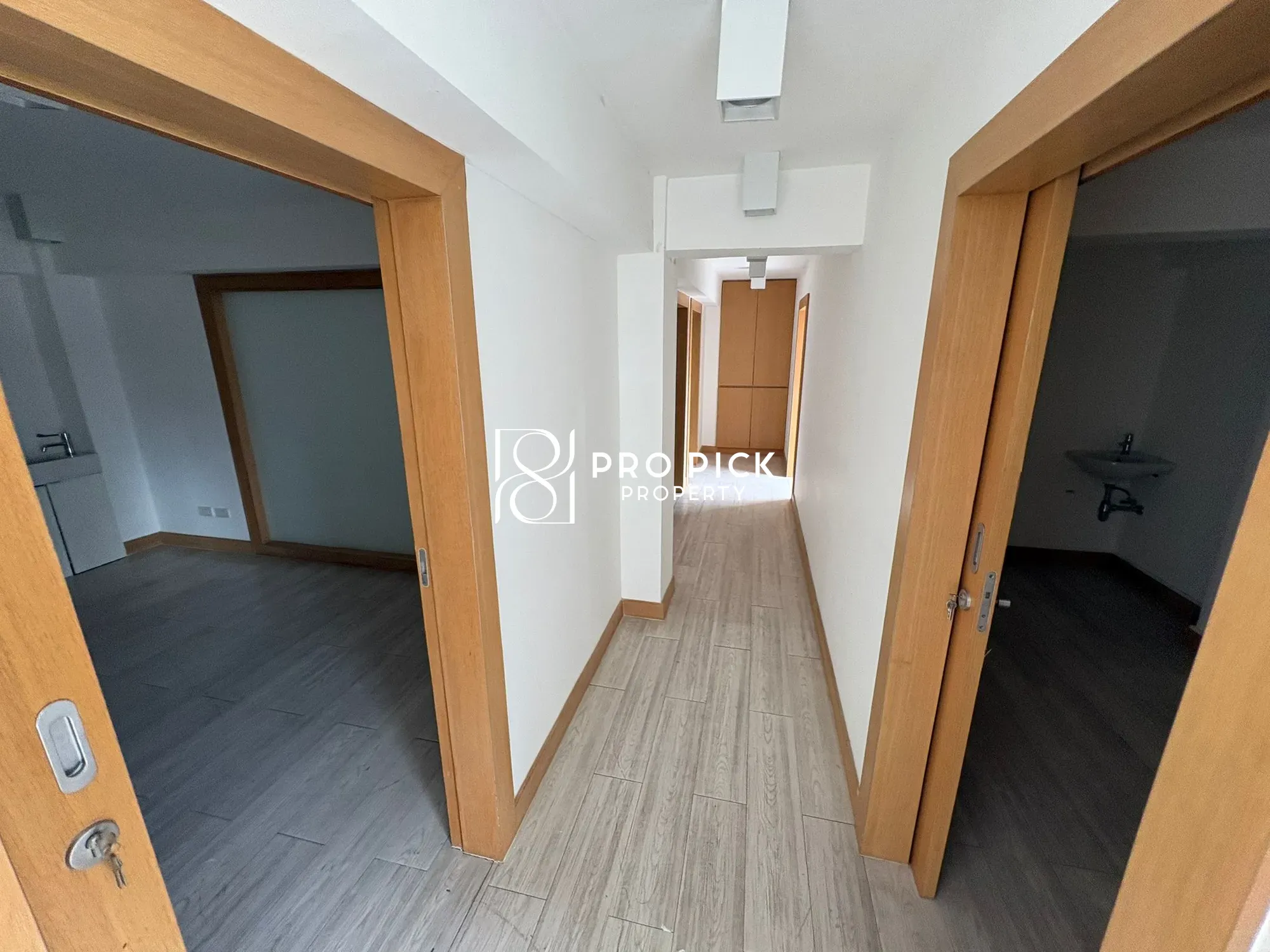 For Rent Retail Space BTS Phrom Phong Sukhumvit Phetchaburi Watthana PP-00194 more photos