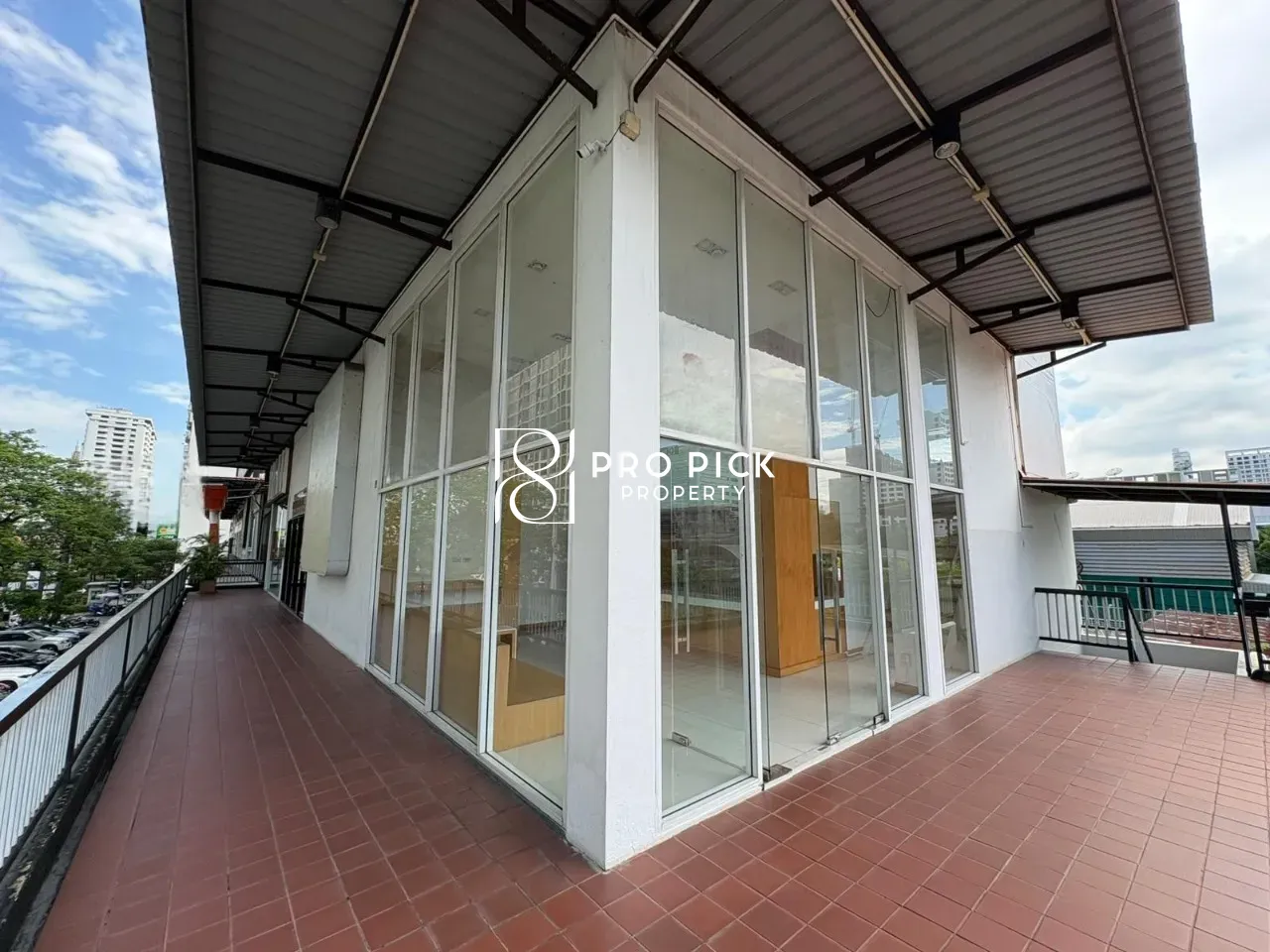 For Rent Retail Space BTS Phrom Phong Sukhumvit Phetchaburi Watthana PP-00194 - cover