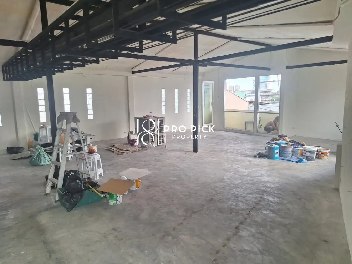 For Rent Retail Space BTS Phrom Phong Sukhumvit Khlong Toei PP-00226 Wellness Spa Bar Restaurant Cannabis more photos