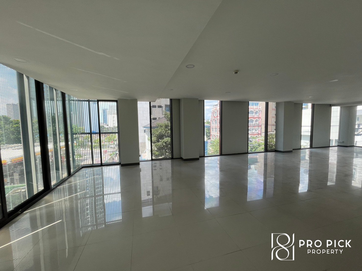 For Rent Office  BTS Sain Louise Narathiwas Sathon PP-00147