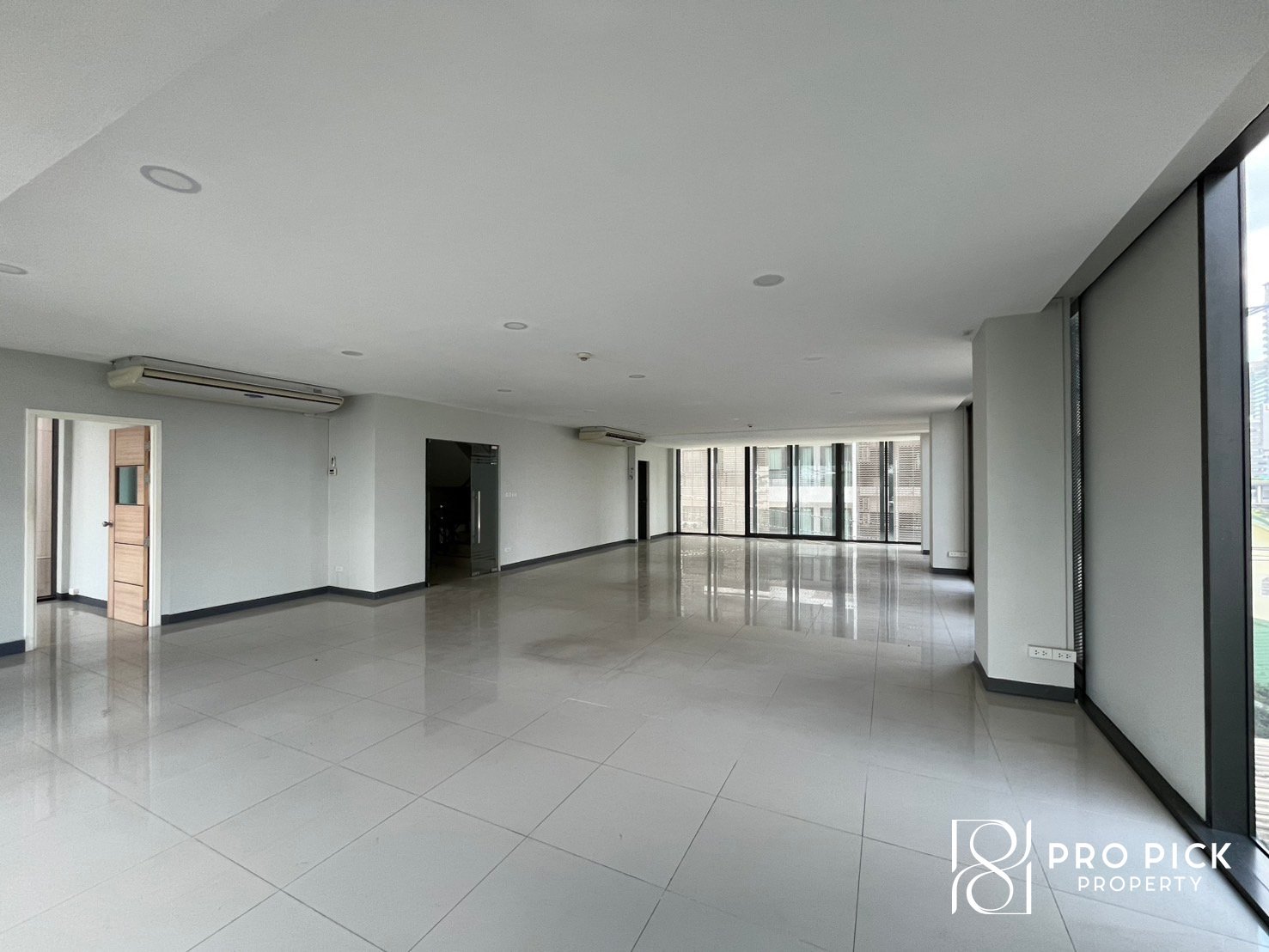 For Rent Office BTS Sain Louise Narathiwas Sathon Bangkok PP-00147 photo 3