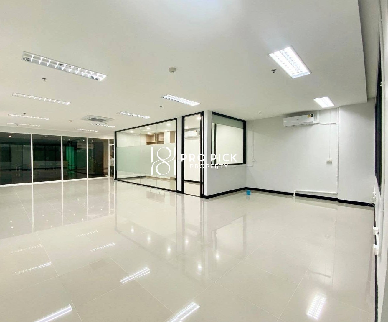 For Rent Retail Space Office Space BTS Ekkamai Sukhumvit Khlong Toei PP-00326 photo 4