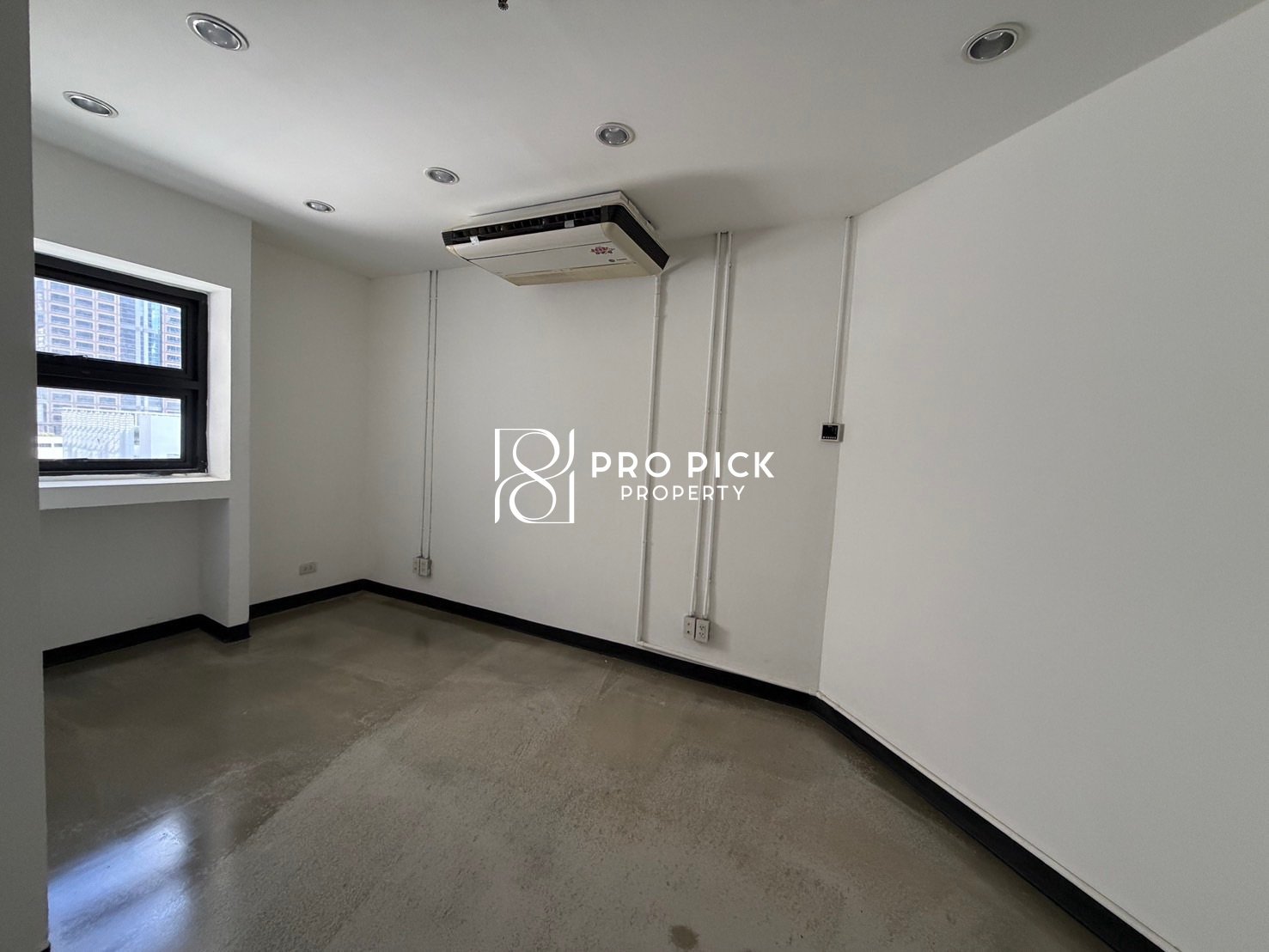 For Rent Office BTS Chit Lom Pathumwan PP-00332 more photos