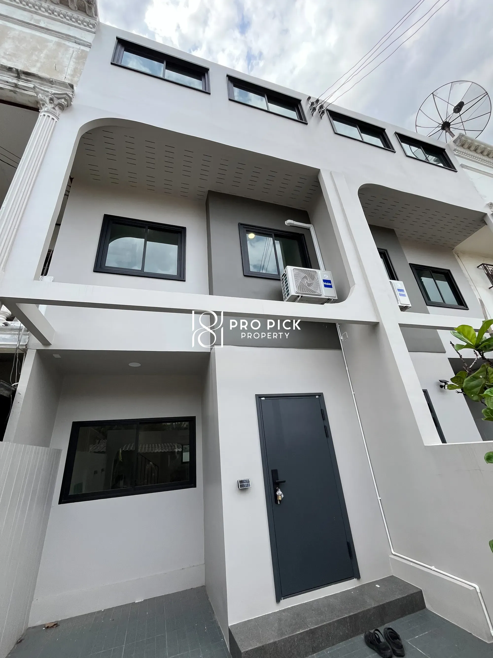For Sale Townhome Sukhumvit 101/1 PhraKhanong BTS Udomsuk PP-00343 photo 2