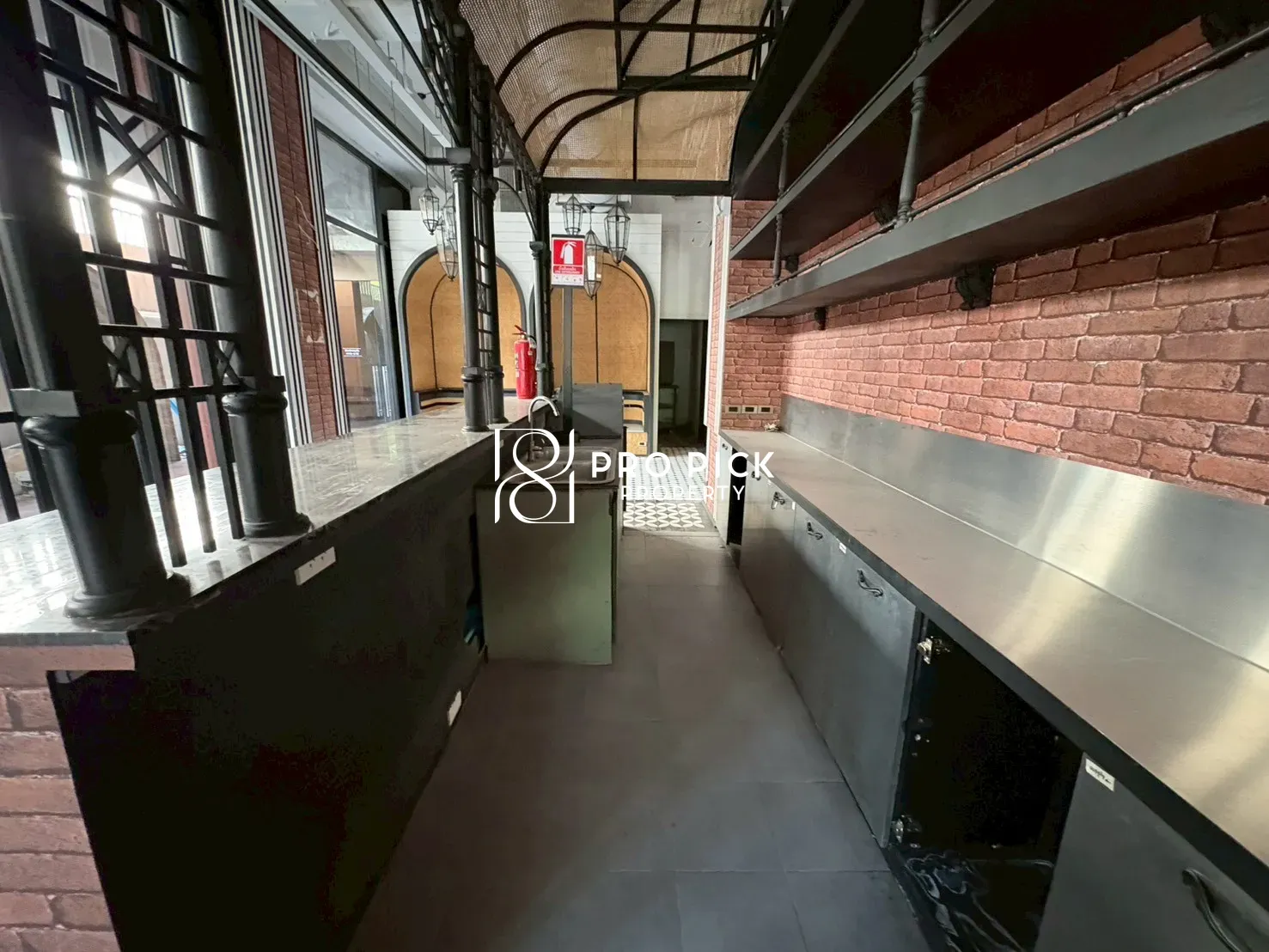 For Rent Retail BTS Phrom Phong Sukhumvit Watthana PP-00350 more photos