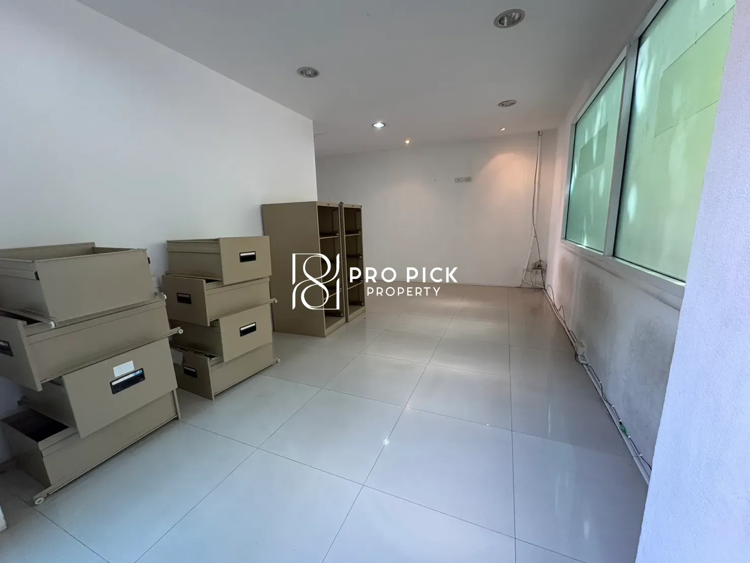 For Rent Retail Space BTS Phrom Phong Sukhumvit Khlong Toei PP-00356 photo 3