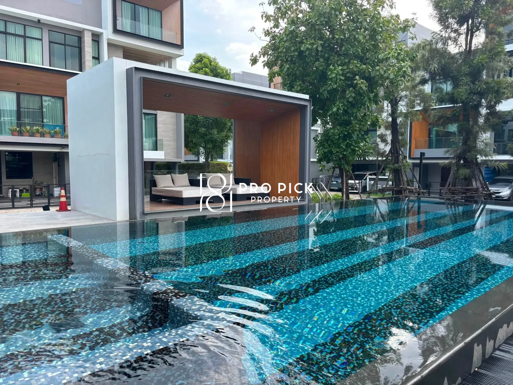 For Rent Town Home Nirvana Define Srinakarin-Rama 9 Saphan Sung PP-00357 photo 2
