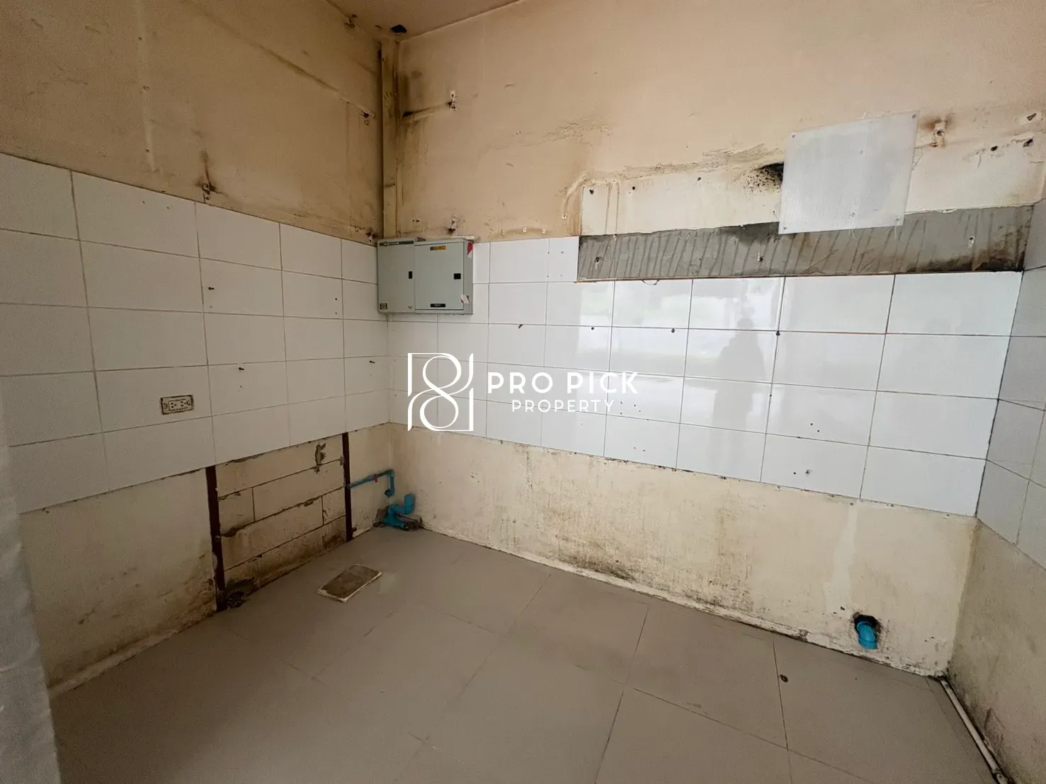 For Rent Retail Space 42 sq.m. BTS Phrom Phong Sukhumvit Khlong Toei PP-00365 photo 3