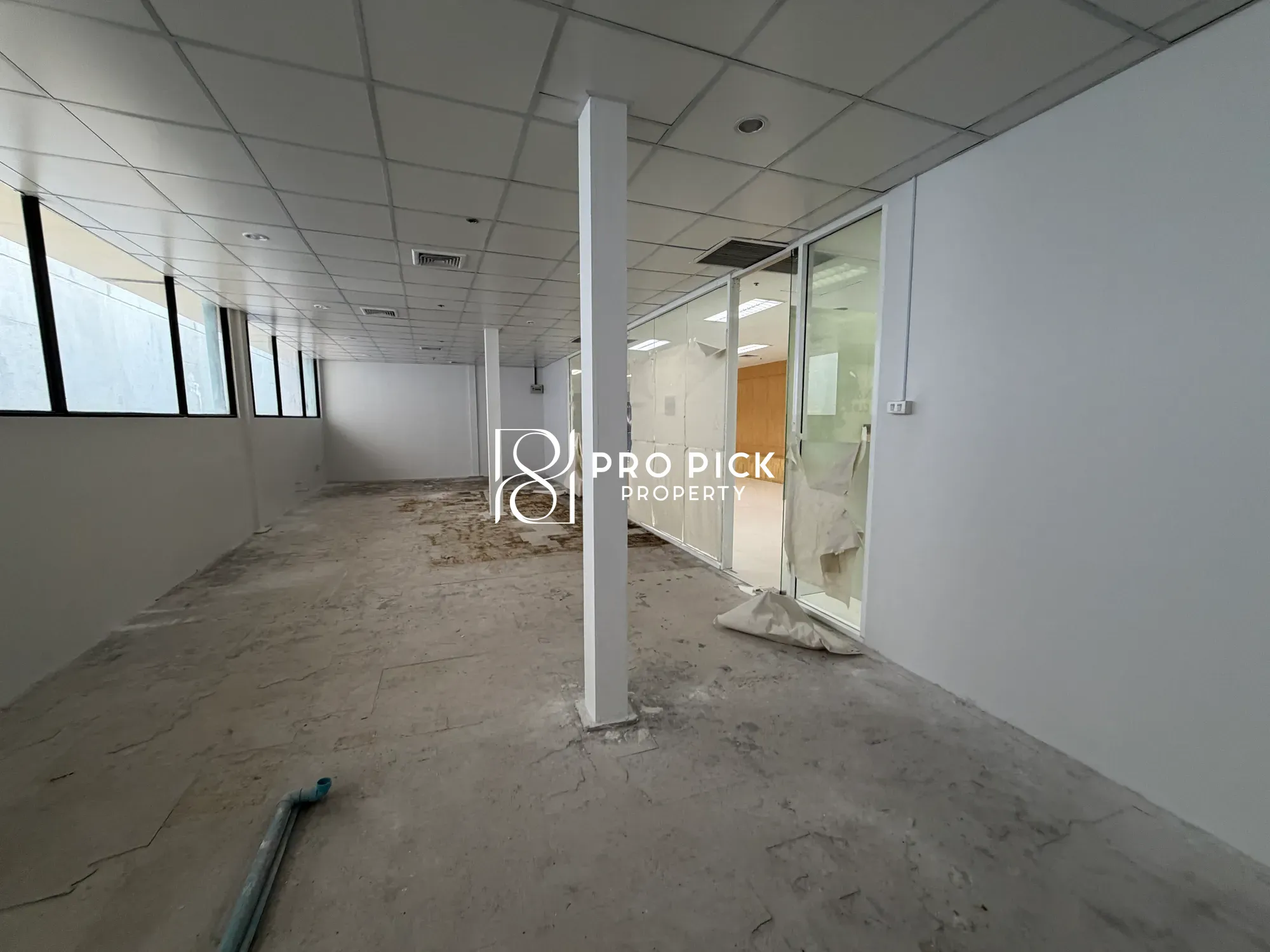 For Rent Retail 63.7 sq.m. BTS Saladaeng Silom Bangrak Bangkok PP-00370 photo 2