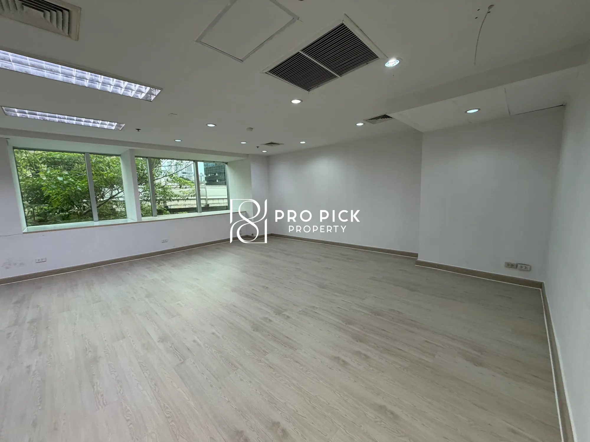 For Rent Retail Office 104.60 sq.m. BTS Saladaeng Silom Bangrak Bangkok PP-00371 photo 2