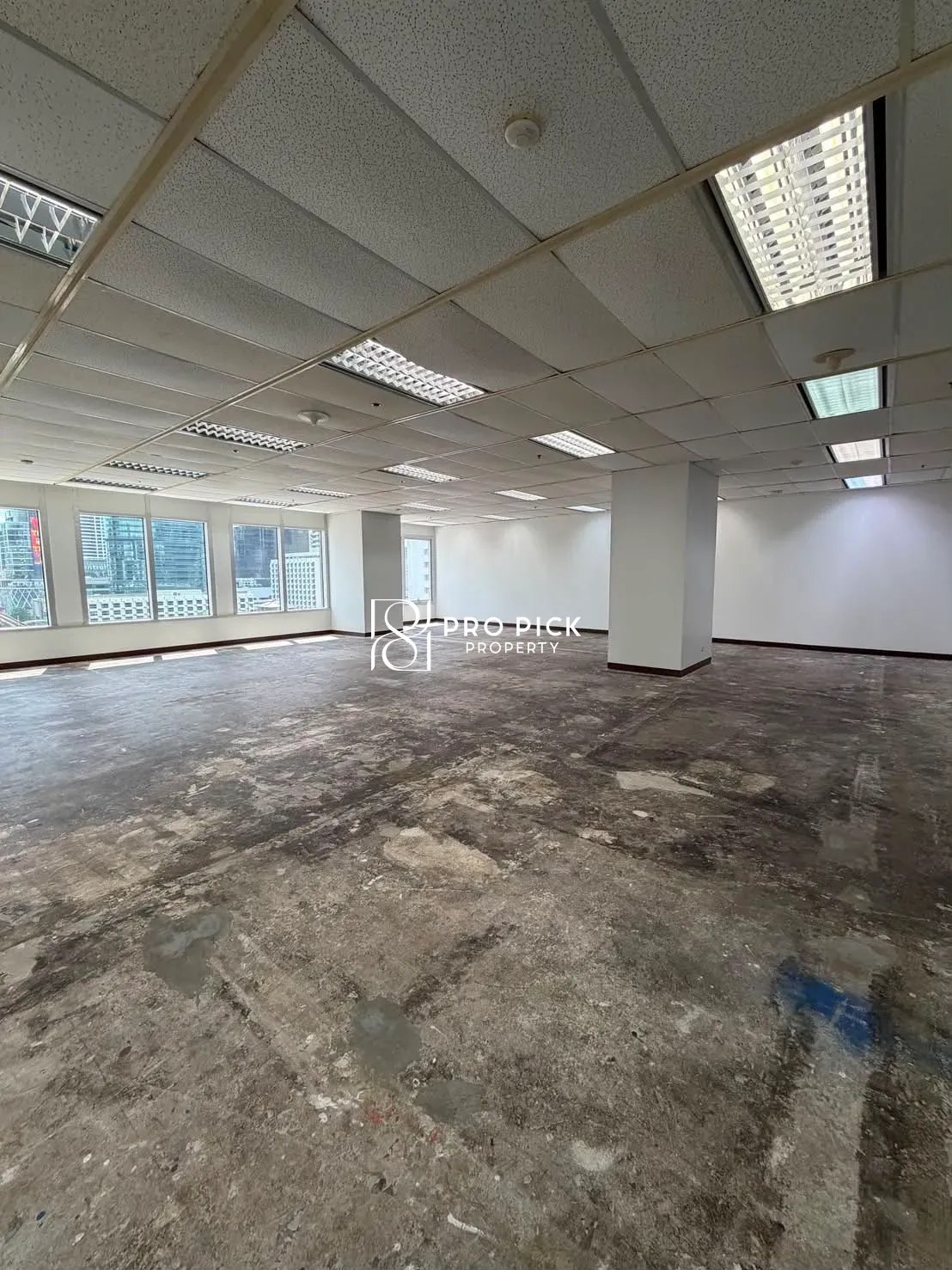 For Rent Office 129 sq.m. BTS Chit Lom Phloen Chit Pathun Wan Bangkok PP-00372 - cover