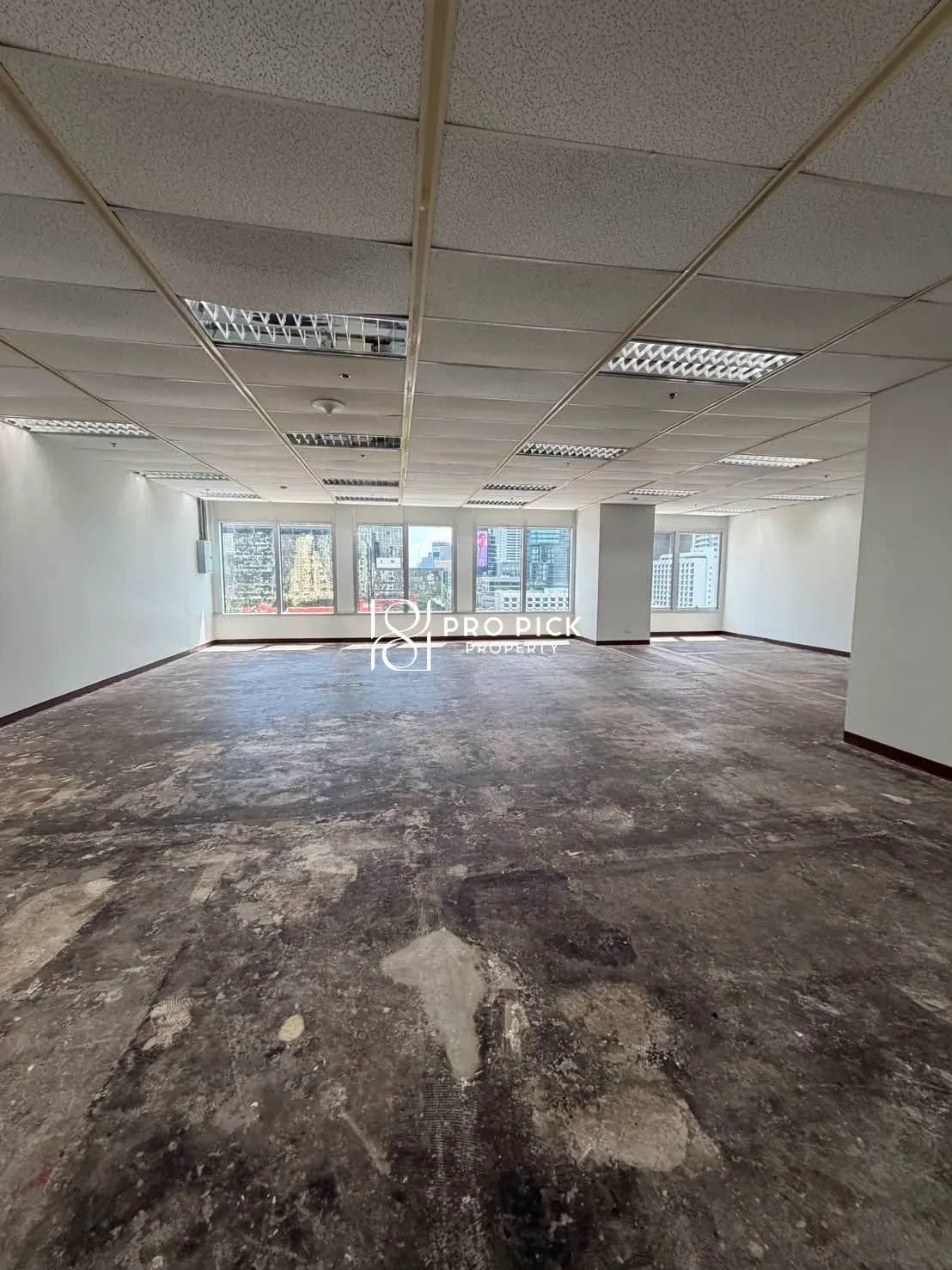 For Rent Office 129 sq.m. BTS Chit Lom Phloen Chit Pathun Wan Bangkok PP-00372 photo 2