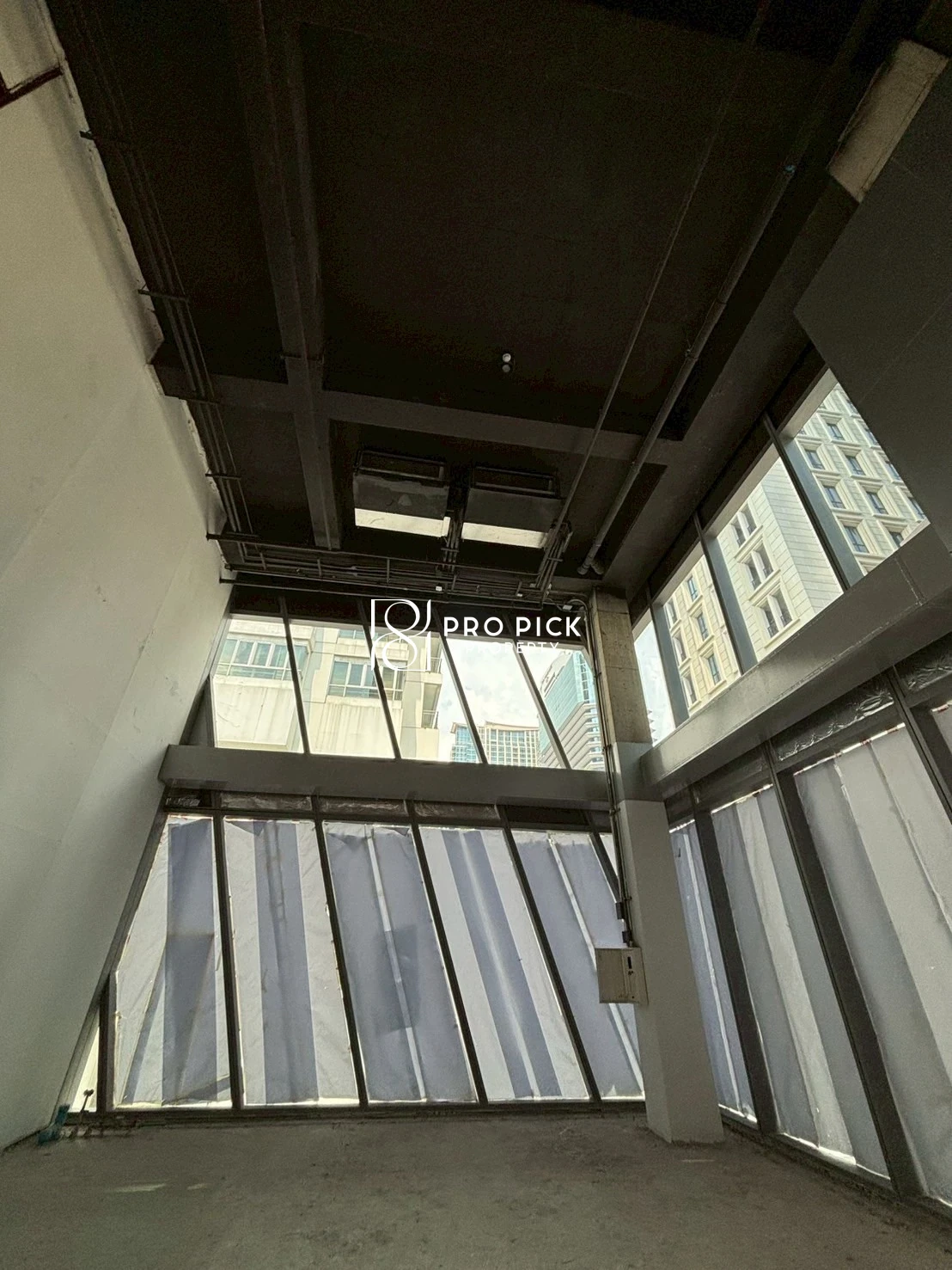 For Rent Retail Space BTS Ploen Chit Lumphini Pathum Wan Bangkok PP-00391 - cover