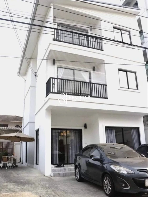 For Rent Home Office BTS Ekkamai Sukhumvit Watthana Bangkok PP-00404 photo 1