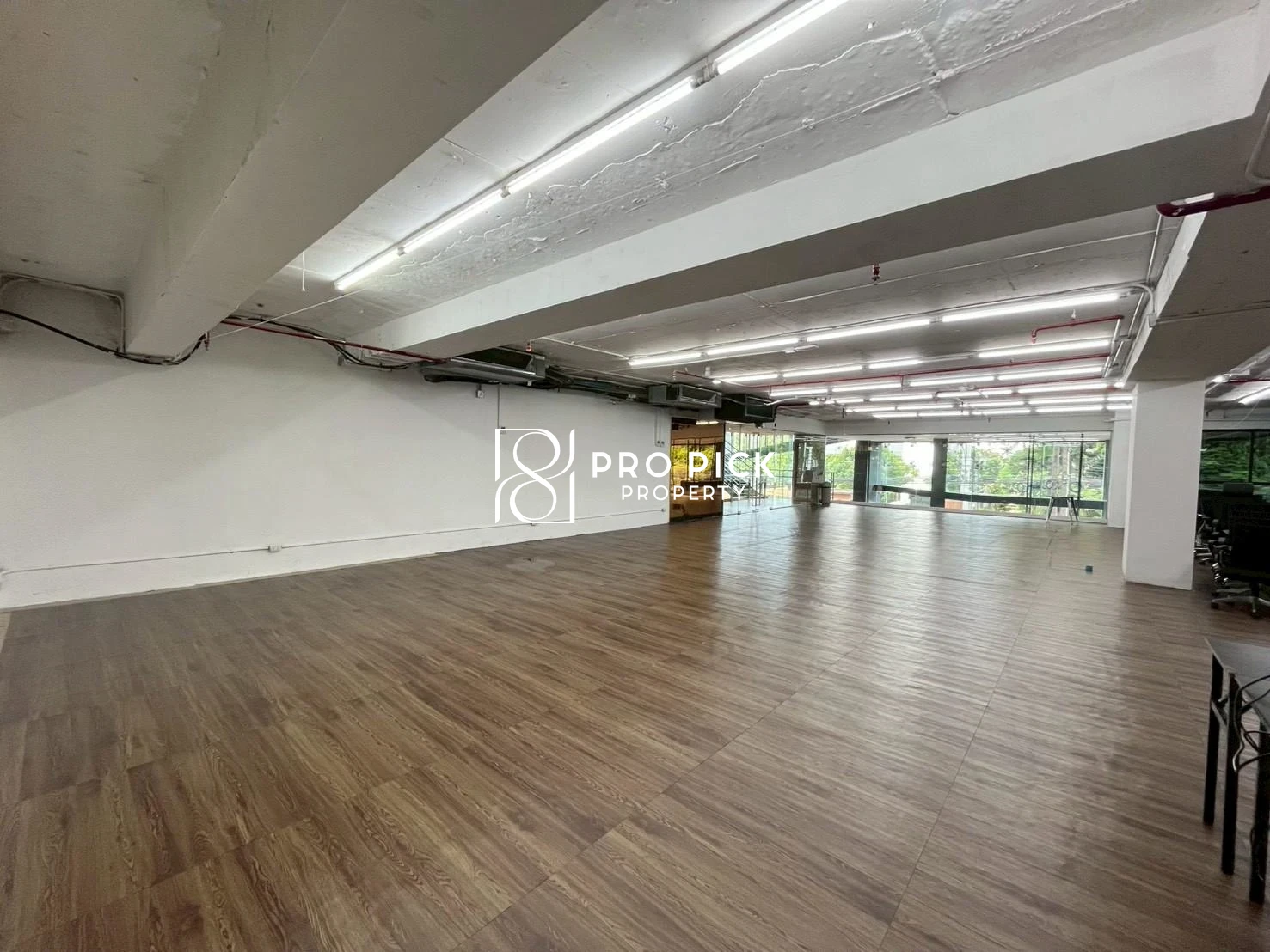 For Rent Office Space 194 Sqm. BTS Ekkamai Sukhumvit Watthana Bangkok PP-00406 - cover