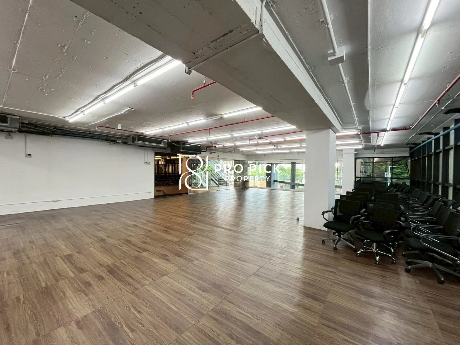 For Rent Office Space 194 Sqm. BTS Ekkamai Sukhumvit Watthana Bangkok PP-00406 photo 3