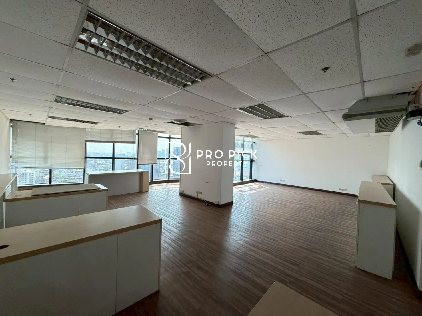 For Rent Office 83 Sqm. BTS Ekkamai Sukhumvit Watthana Bangkok PP-00407 more photos