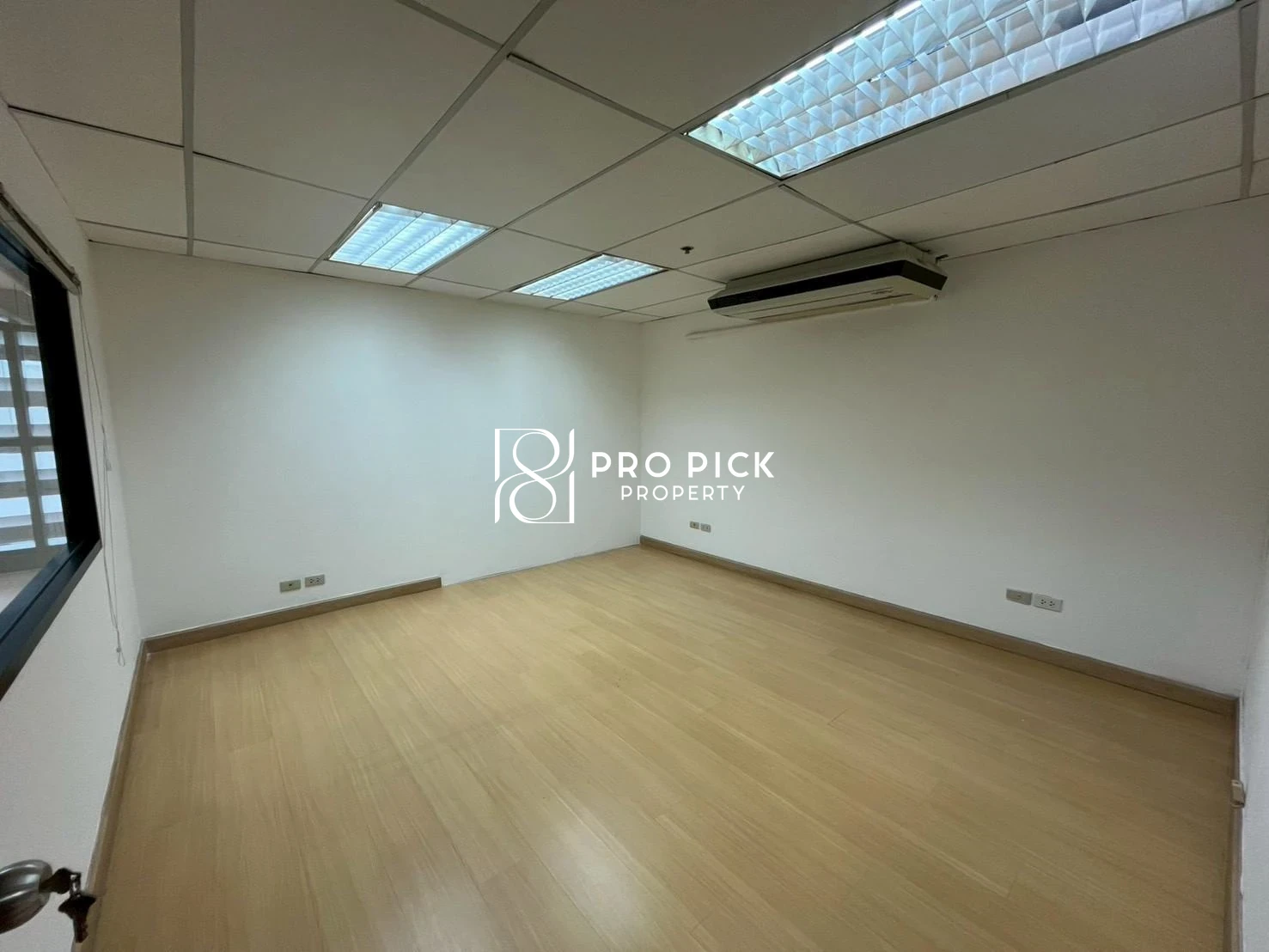 For Rent Office 135 Sqm. BTS Ekkamai Sukhumvit Watthana Bangkok PP-00409 photo 3
