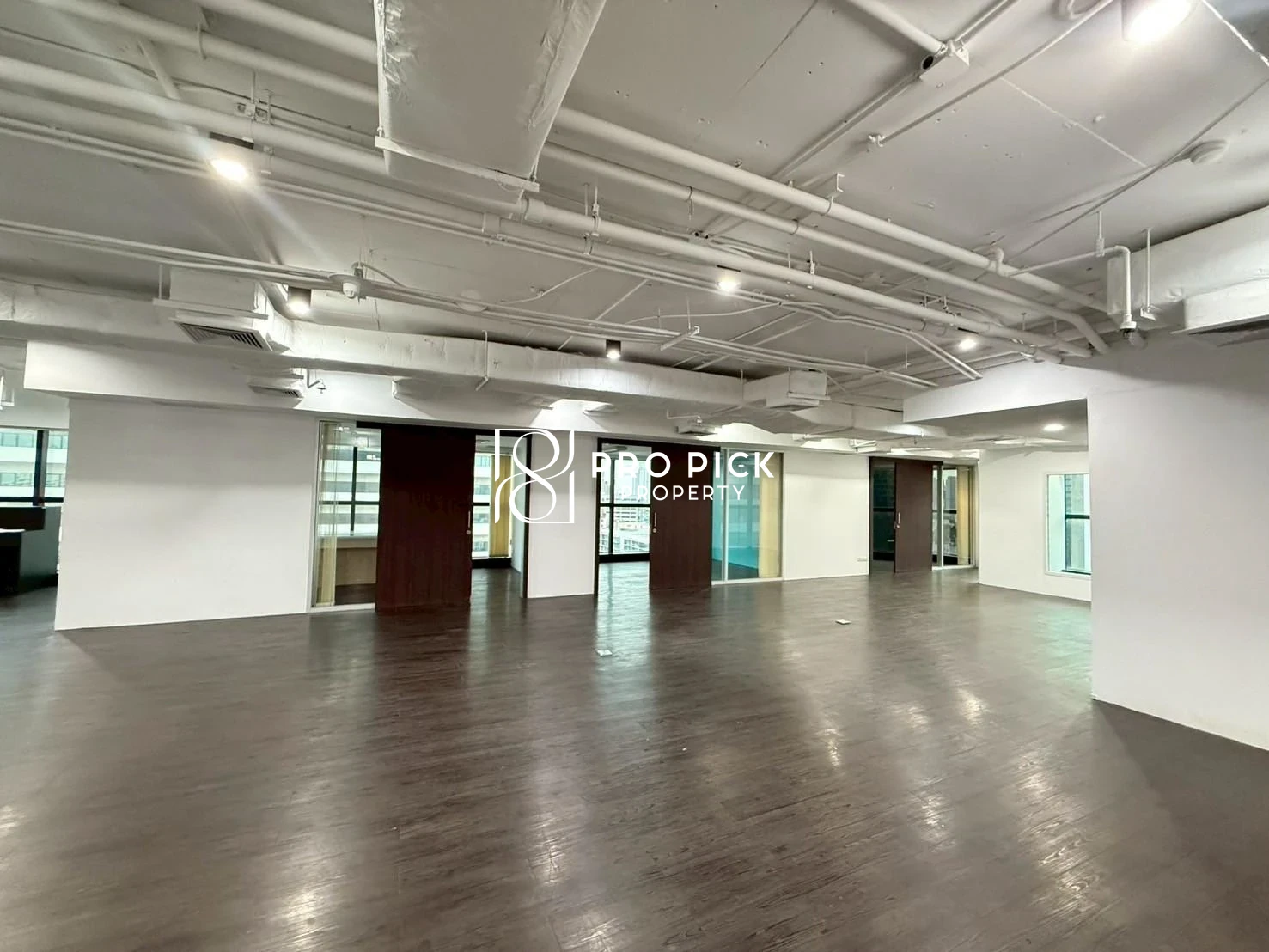 For Rent Office Space 220 Sqm. BTS Ekkamai Sukhumvit Watthana Bangkok PP-00413 - cover