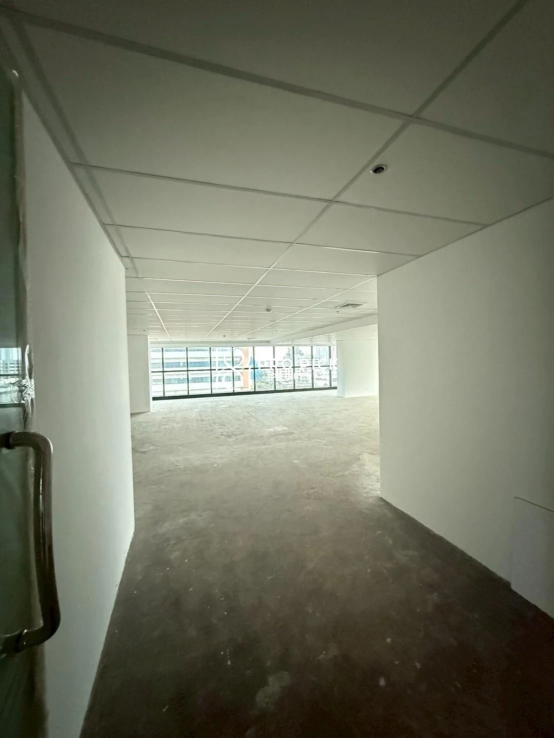For Rent Office Space 220 Sqm. BTS Ekkamai Sukhumvit Watthana Bangkok PP-00414 - cover
